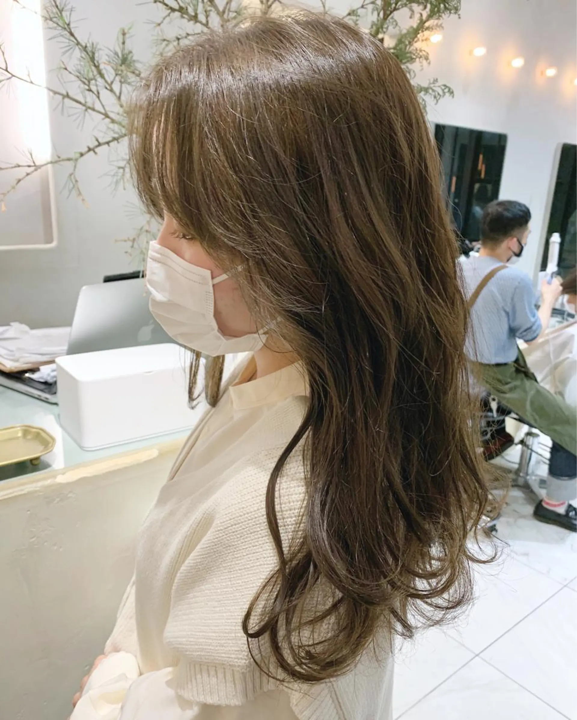セミロング カラー TENELE所属・チバ タクミのヘアスタイル