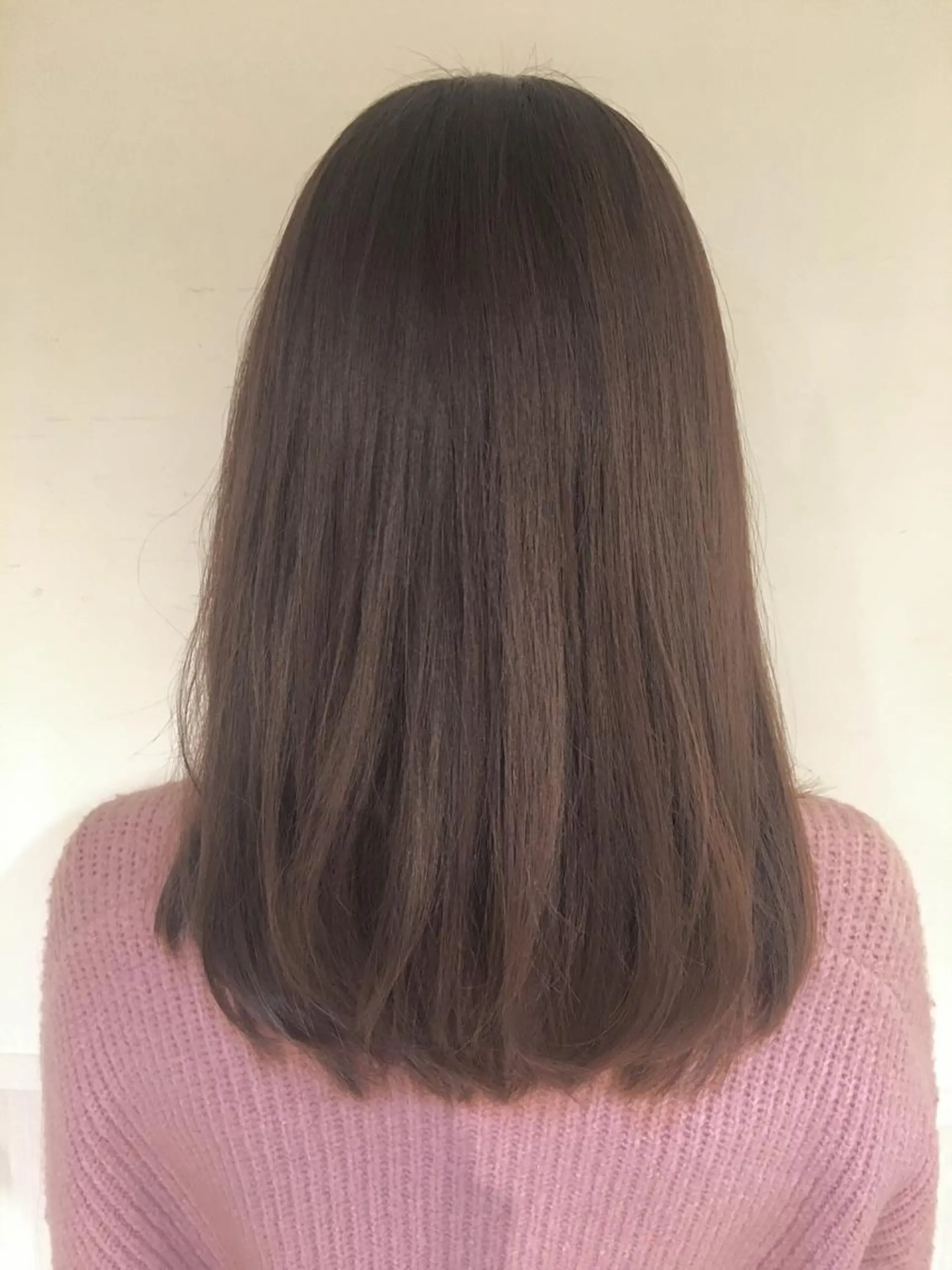セミロング カラー さかい なつみのヘアスタイル