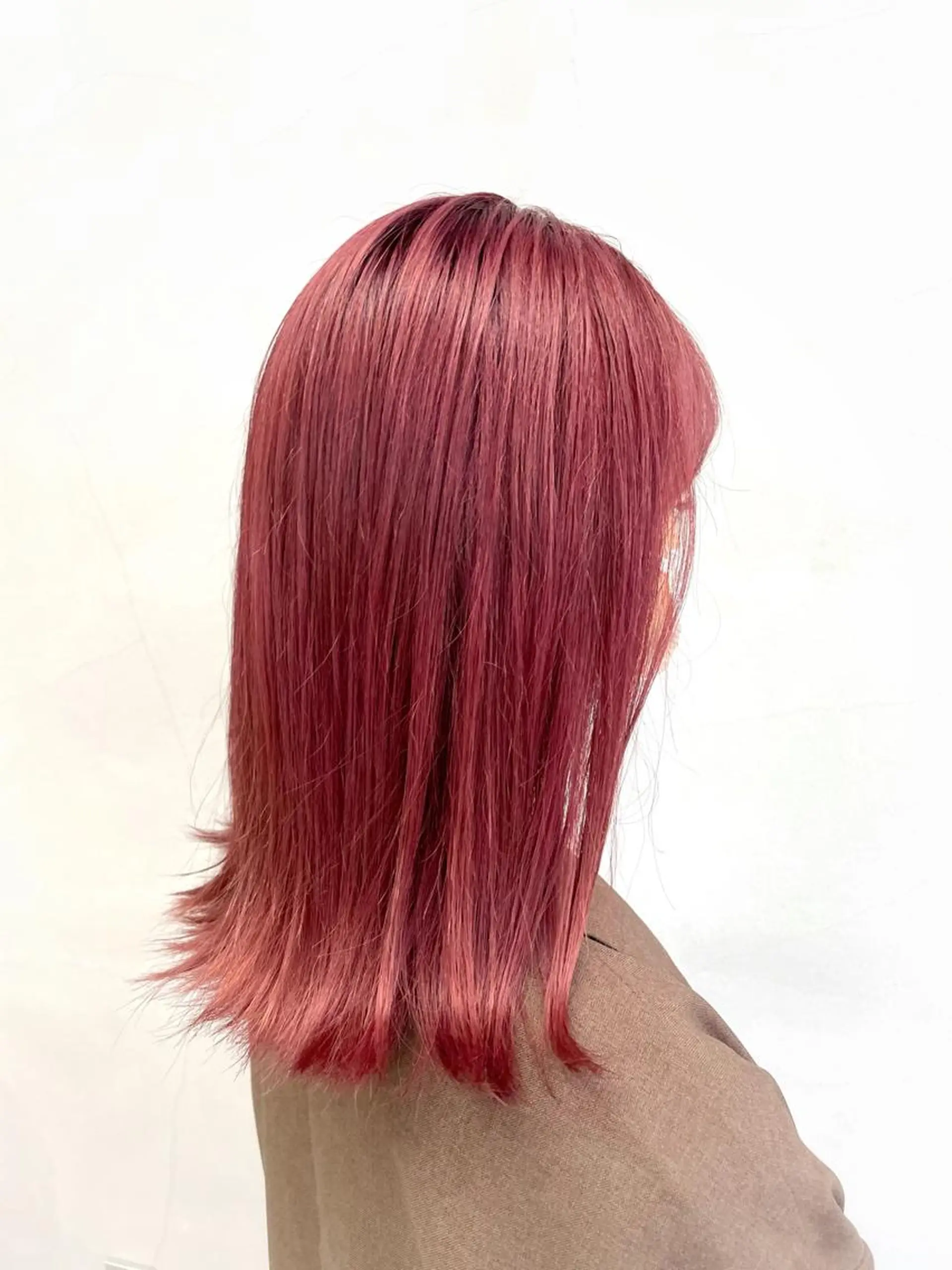 カラー miu .のヘアスタイル