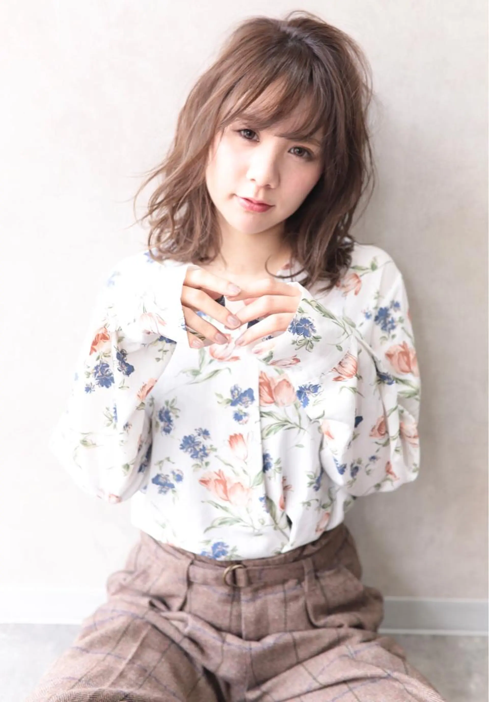 ミディアム カラー enx academyのヘアスタイル