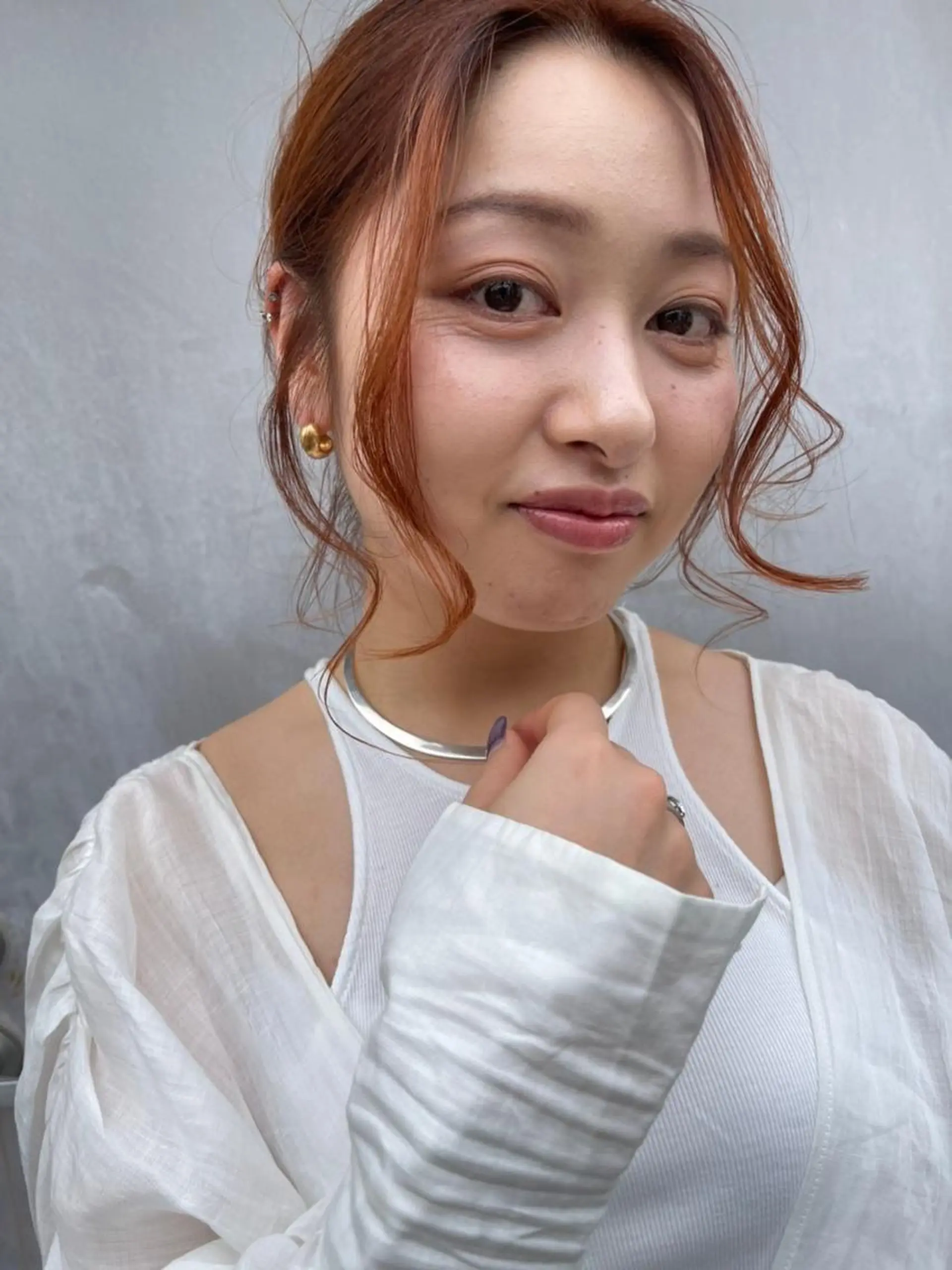 ミディアム カラー パーマ アディクシーカラー ブリーチ ブロンド ブルーカラー ハイライトカラー CEINE PATHのヘアスタイル