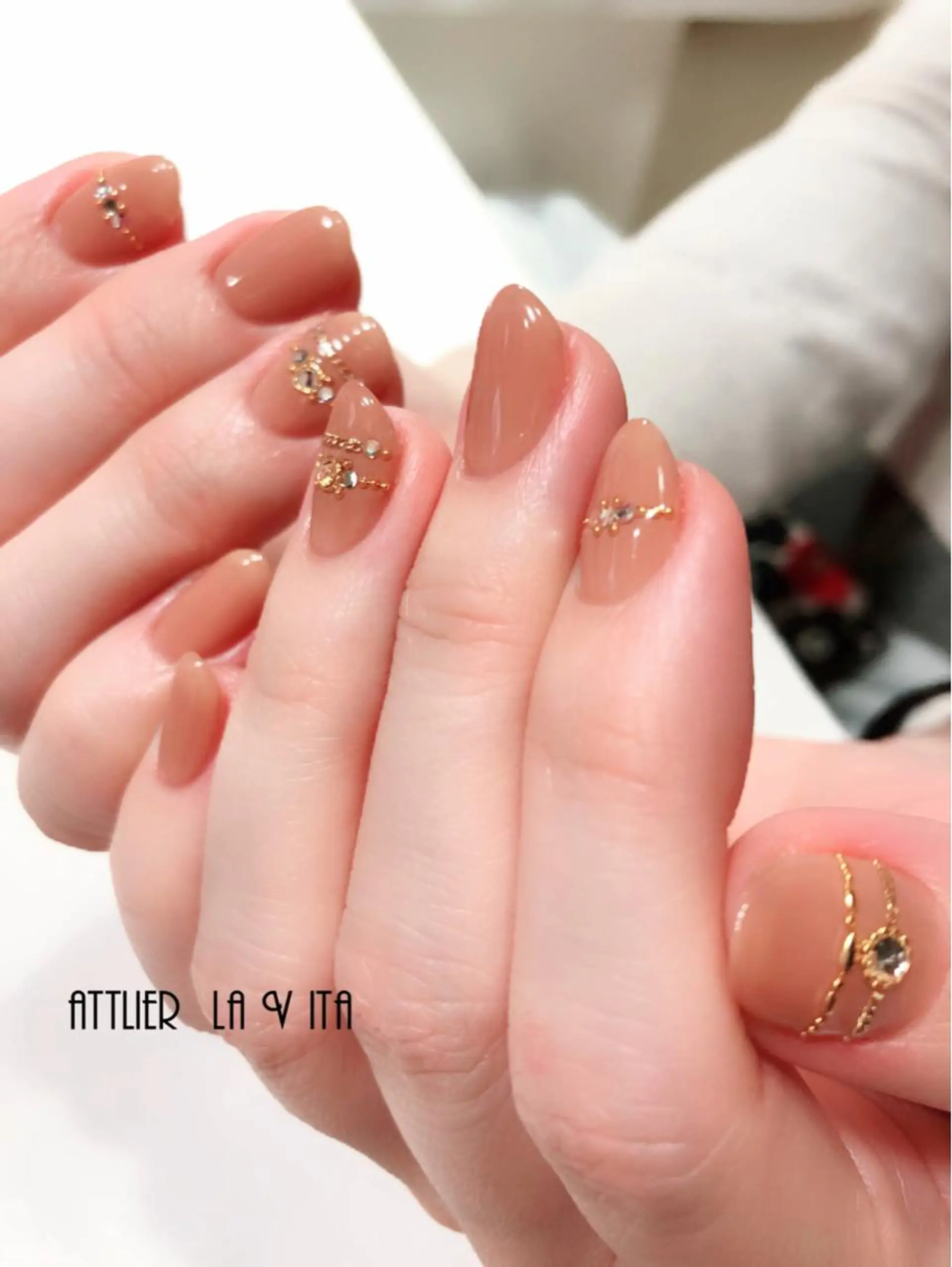 ネイル オフィスネイル ハンドネイル atelier la vita所属・lavita. mimuraのネイルデザイン