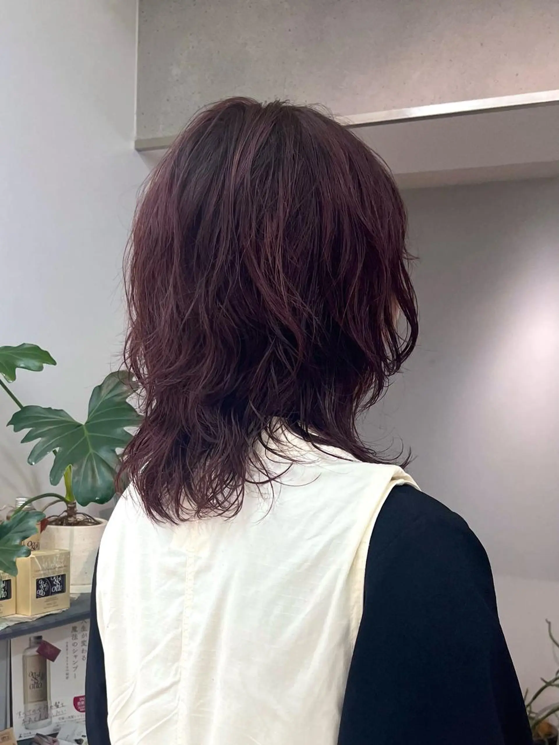 ミディアム カラー ボブ・顔まわり 💎愛唯(めい)のヘアスタイル