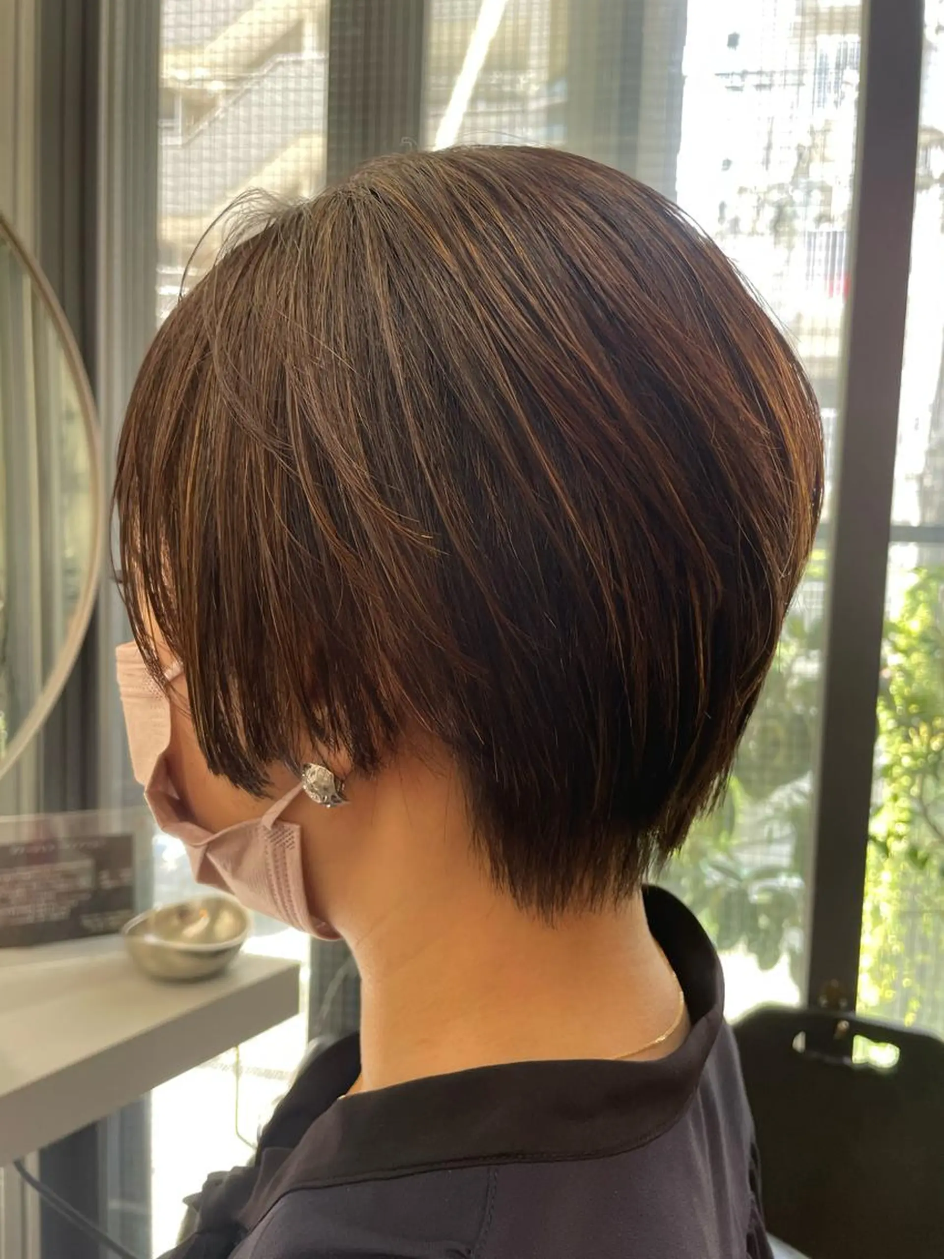 ショート カラー ショートヘア やすだ しおりのヘアスタイル