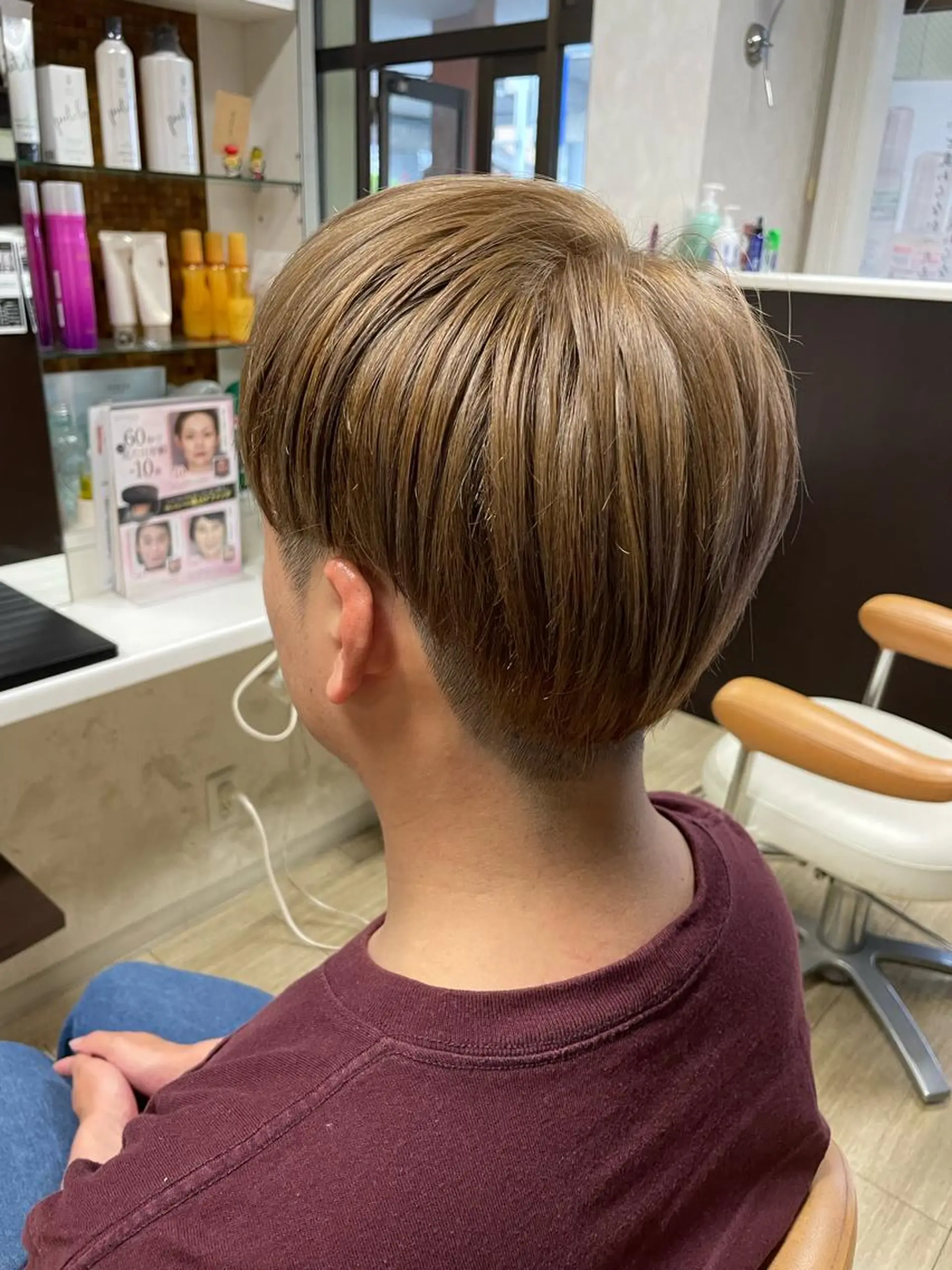 ショート カラー メンズ ベージュカラー ヘアカラー 徳留 もも花のヘアスタイル