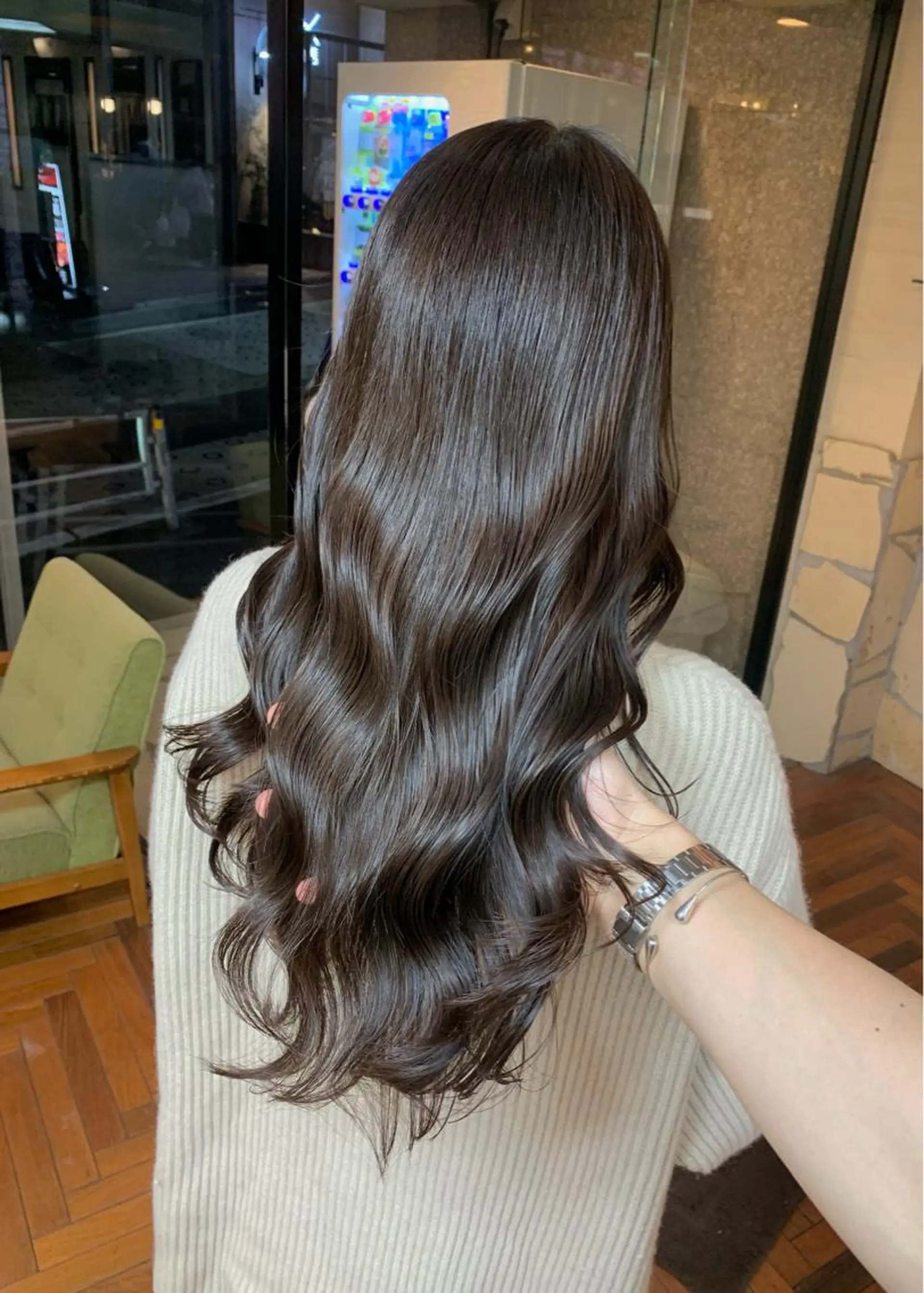 ロング カラー ベージュカラー ブリーチ ブリーチなしカラー LUMO所属・矢野 晃平のヘアスタイル