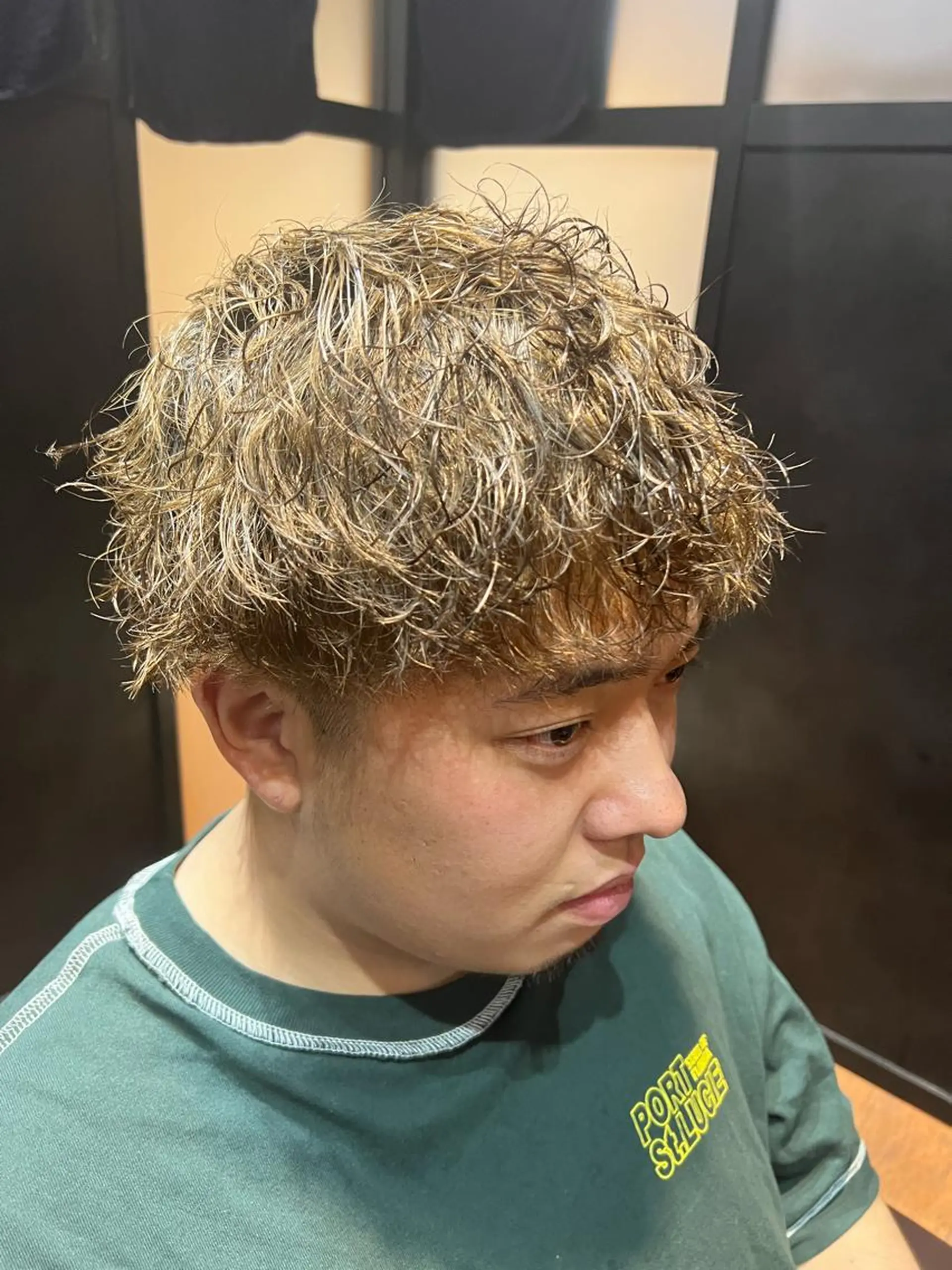 パーマ メンズ newi TATSUのヘアスタイル