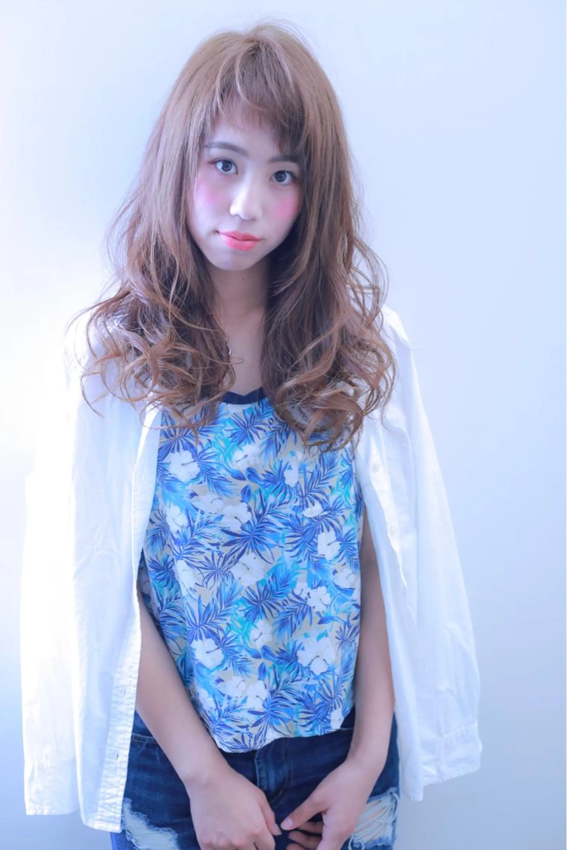 ロング 伊藤 裕貴のヘアスタイル