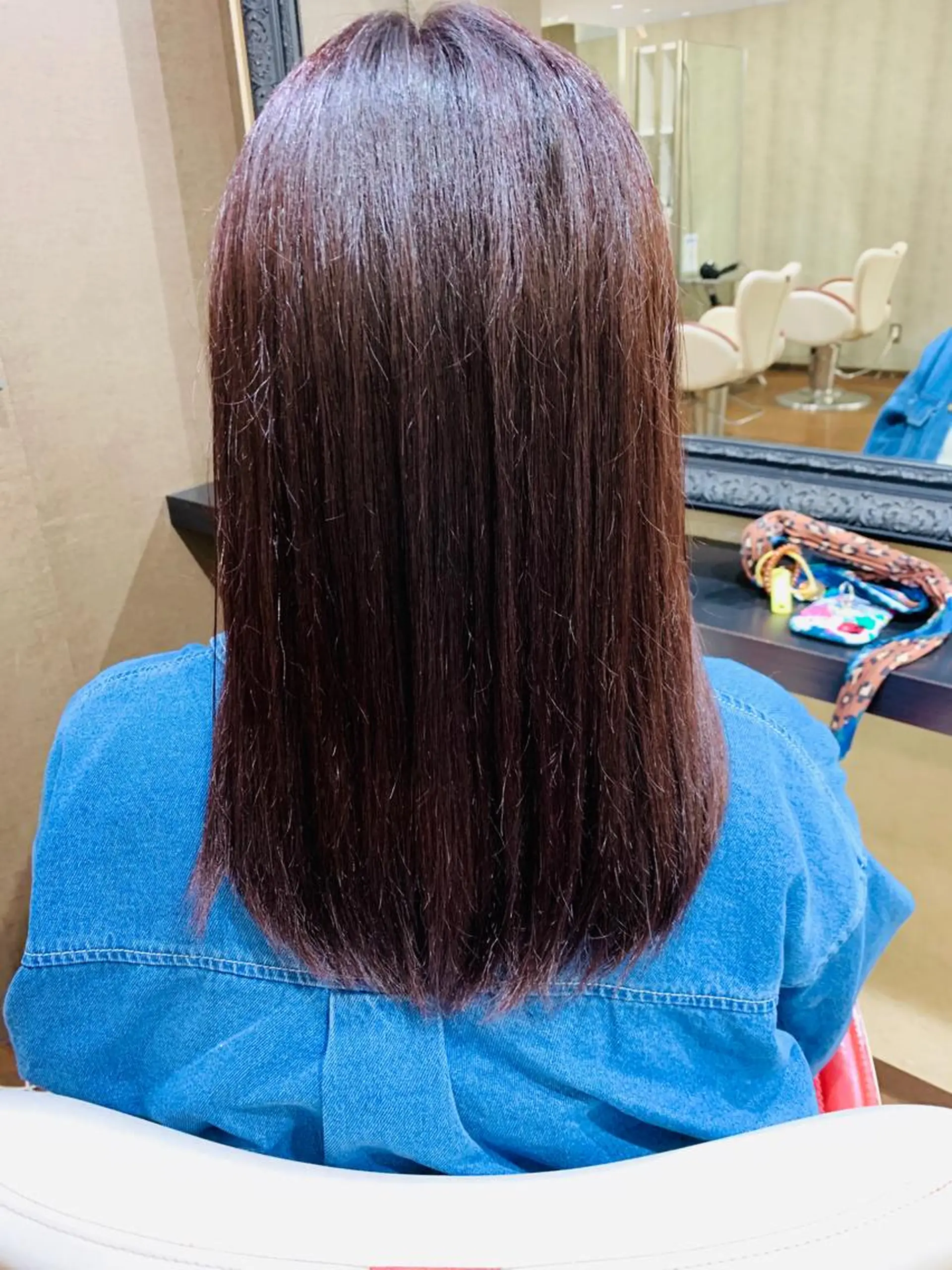 セミロング glow所属・嶋田 遥奈のマツエク・マツパデザイン