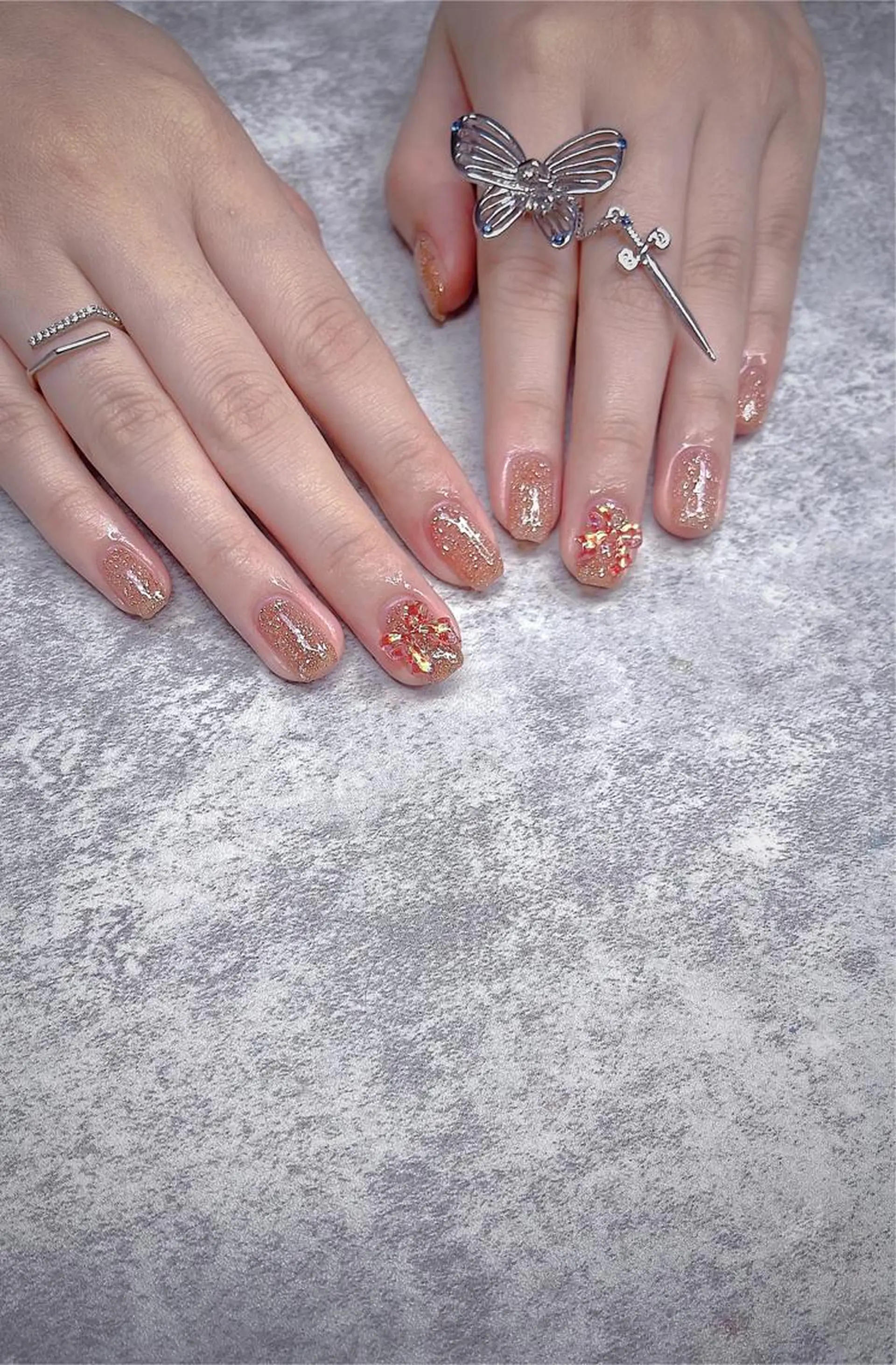 ミディアム めぐみのネイルサロン 惠のネイルデザイン