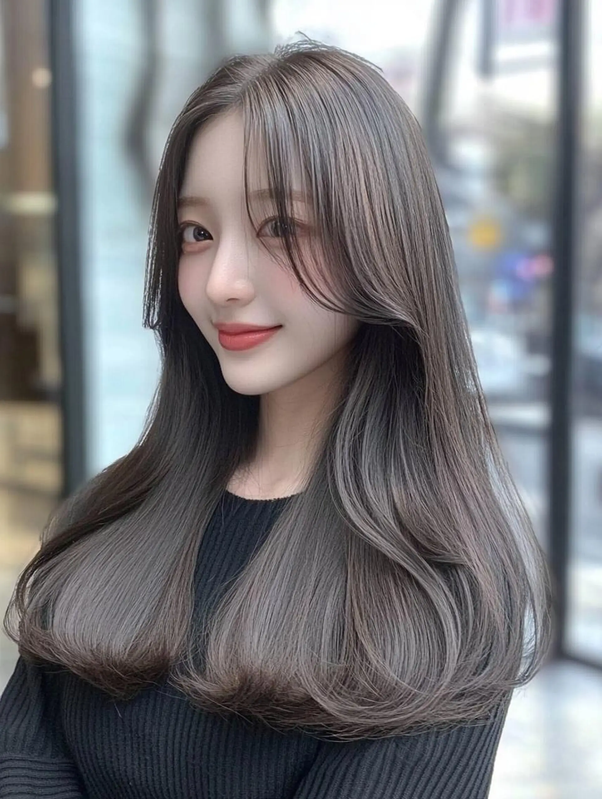 セミロング カラー ユイ☆ハイトーン ☆ブリーチデザインのヘアスタイル