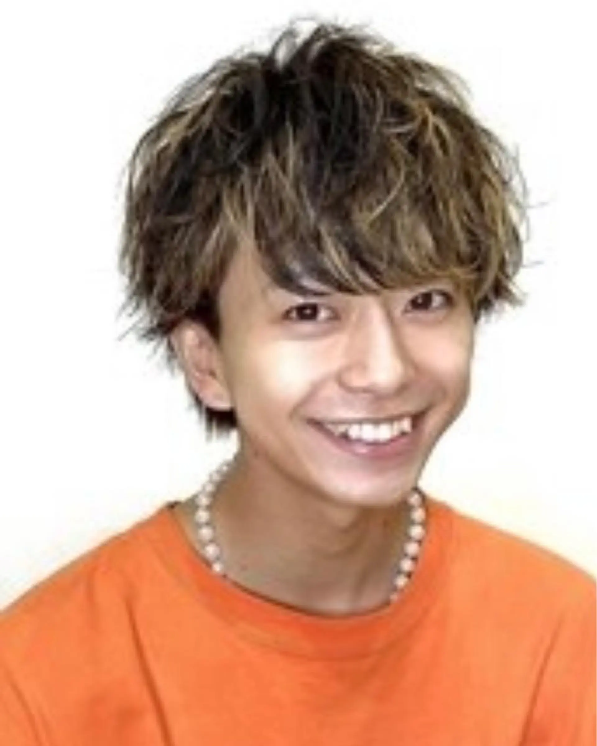 カラー パーマ ヘアアレンジ メンズ カット 🍑🧋ハイトーン 暖色カラーlucaのヘアスタイル