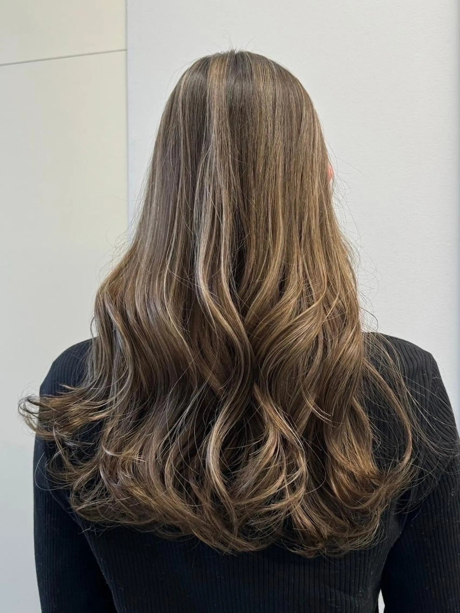 ロング ハイライト カット ヘアカラー 【公式】amble luxe 中野のヘアスタイル
