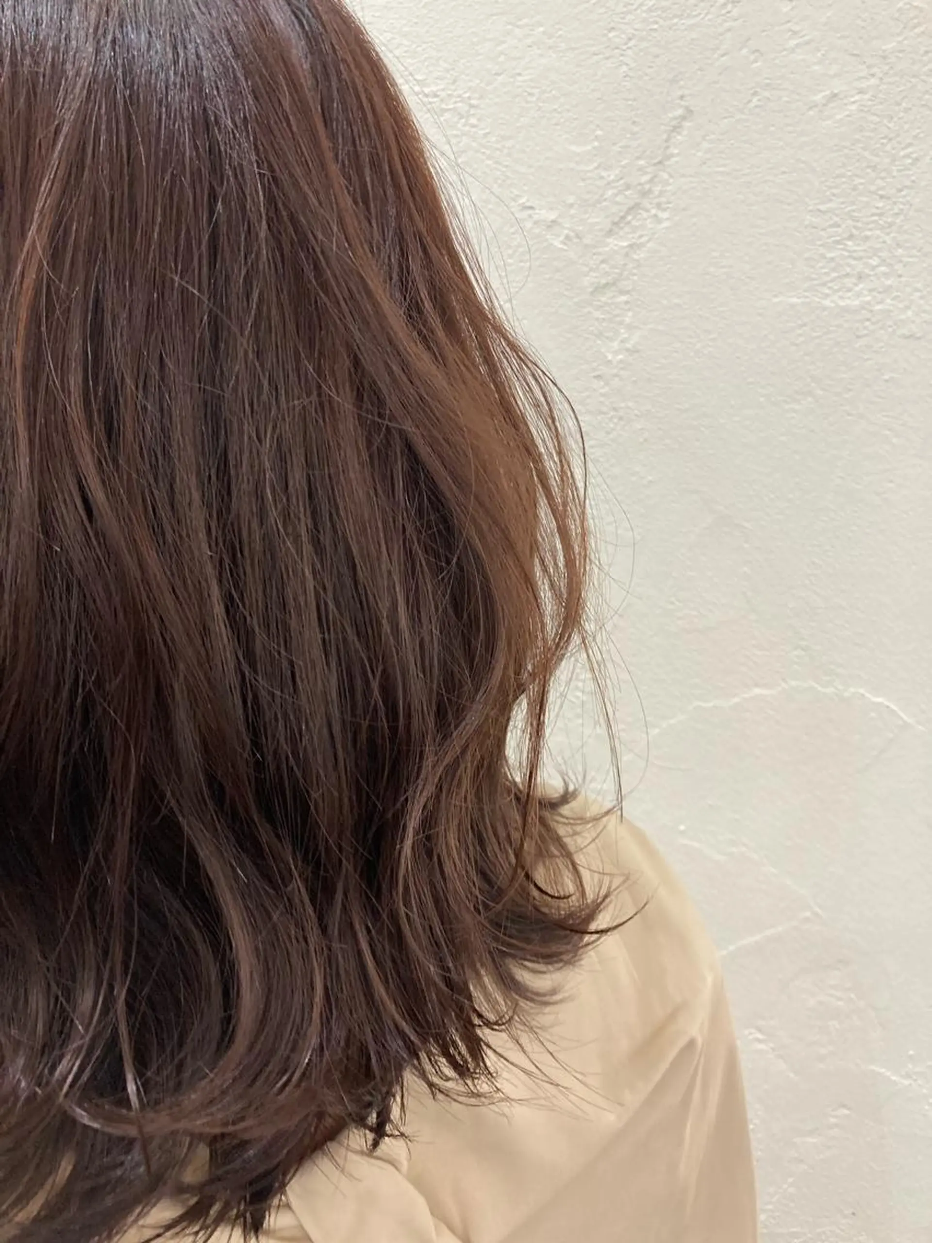 カラー ブラウンカラー 小池 楓のヘアスタイル