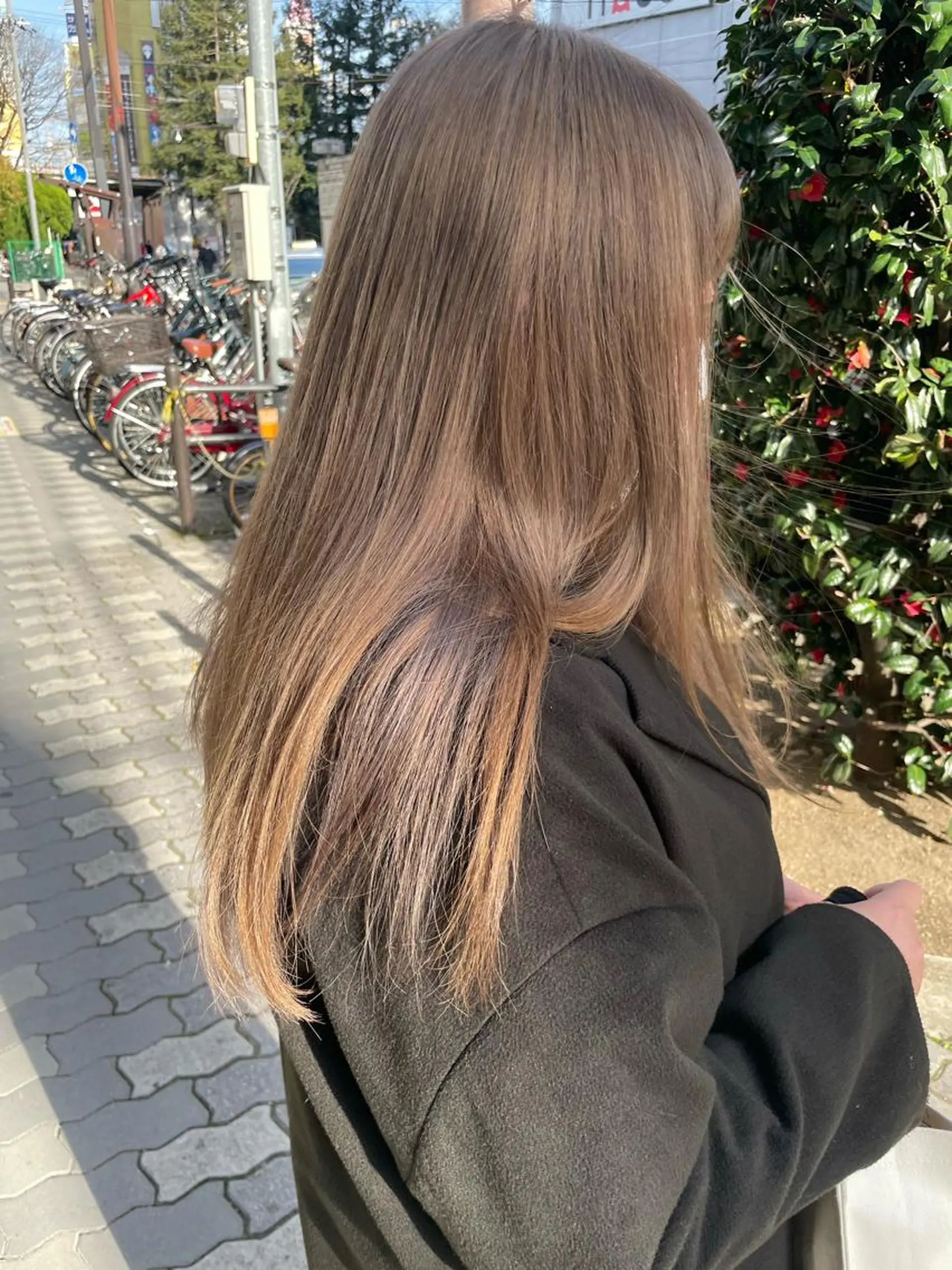 ロング カラー akane .のヘアスタイル