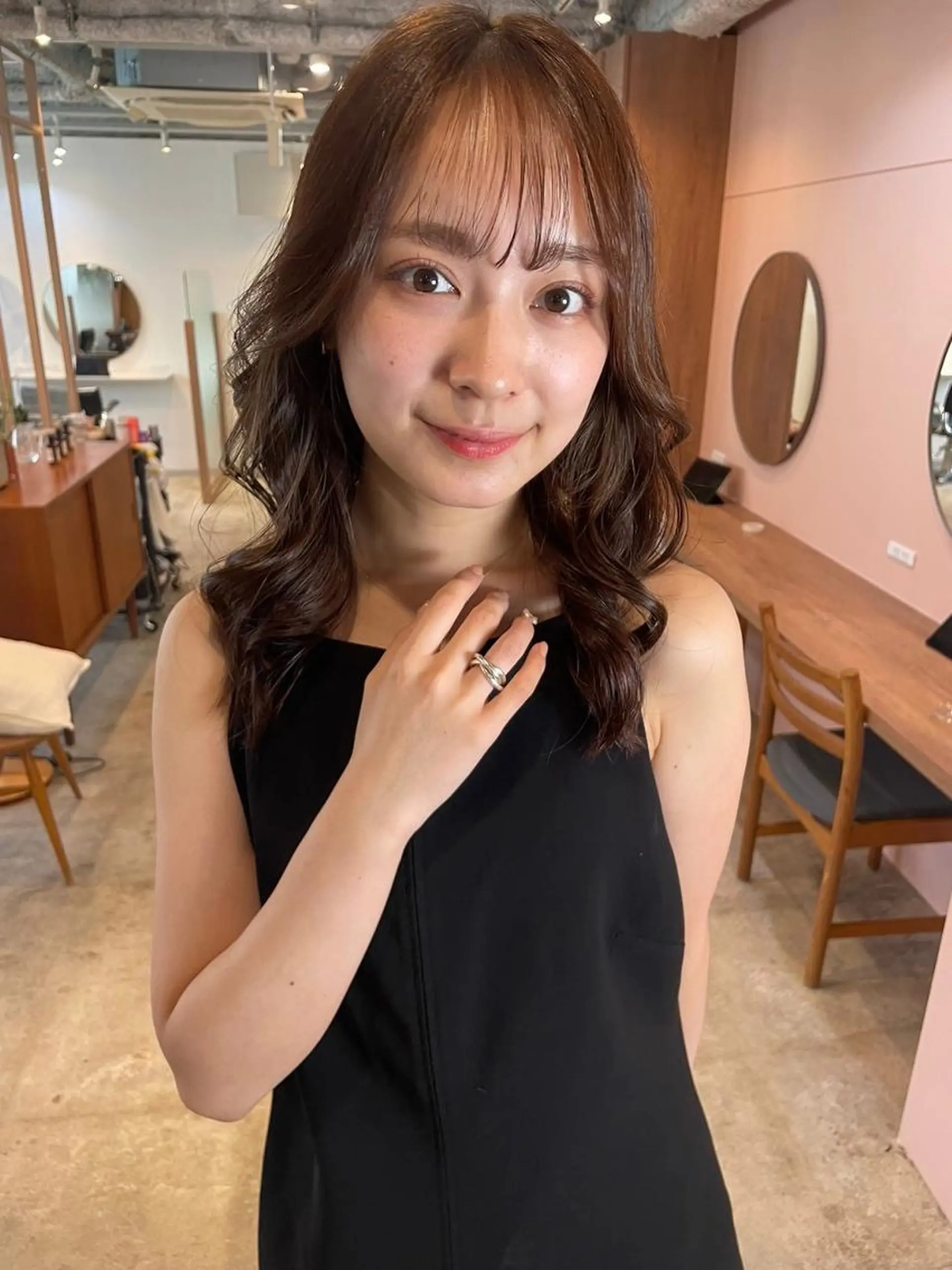 ミディアム カラー ショートボブ ミディアムパーマ アディクシーカラー ブリーチ ケアブリーチ カット ヘアカラー トリートメント CEINE OURのヘアスタイル