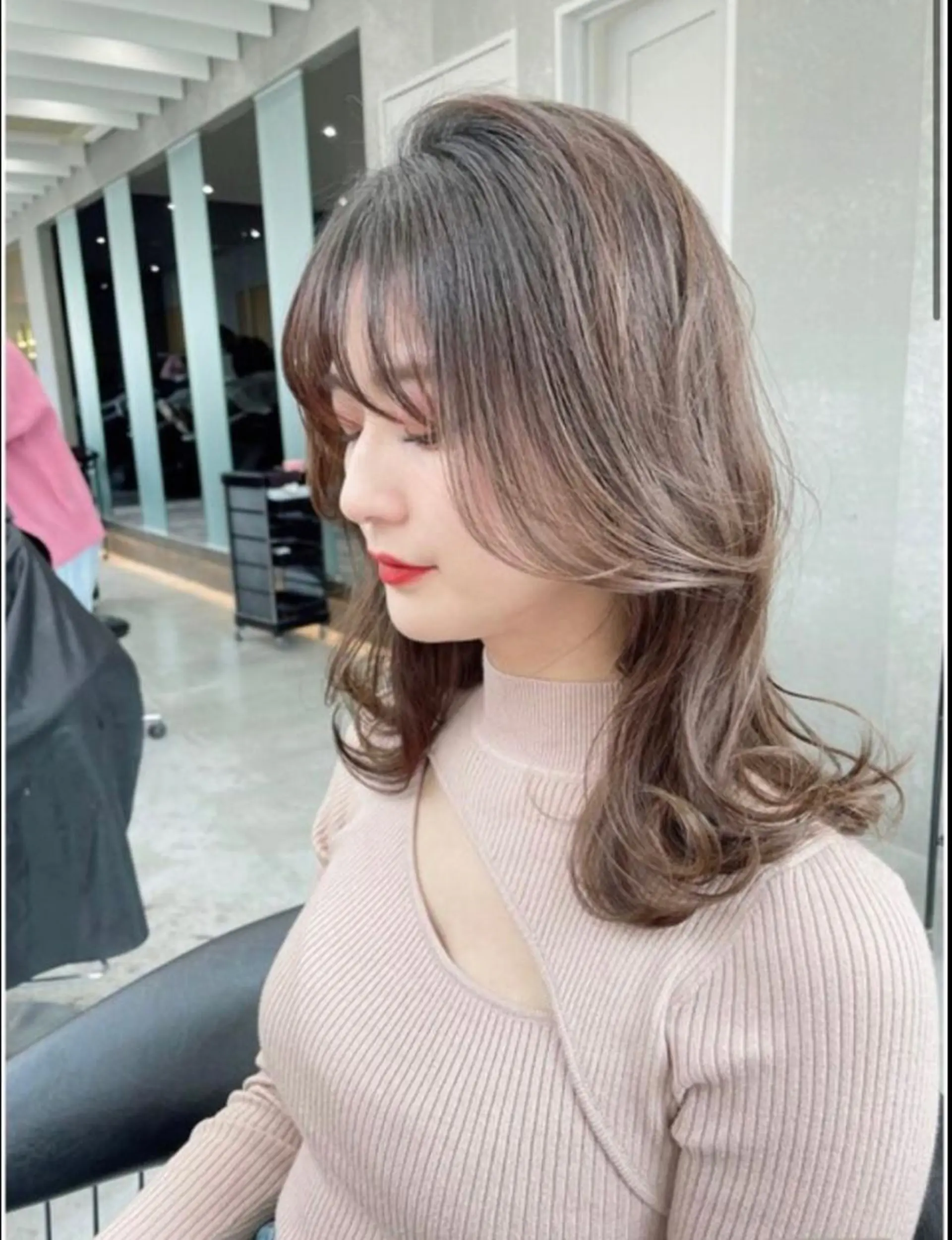 セミロング ヘアカラー トリートメント 🩵縮毛矯正・ボブ 岩原朋也🩵のヘアスタイル