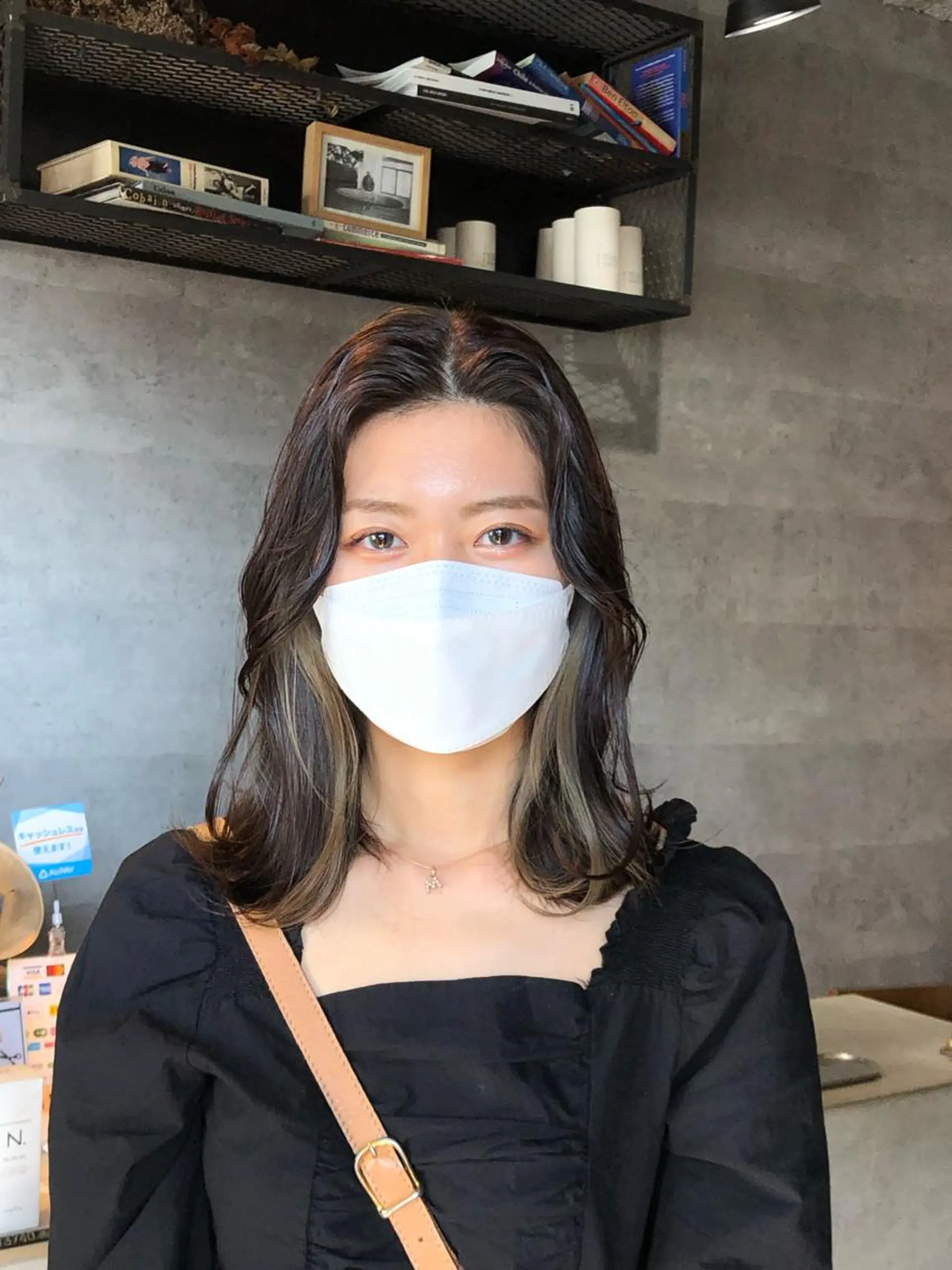 セミロング the OSCAR所属・韓国ヘアスタイリスト Harukaのヘアスタイル