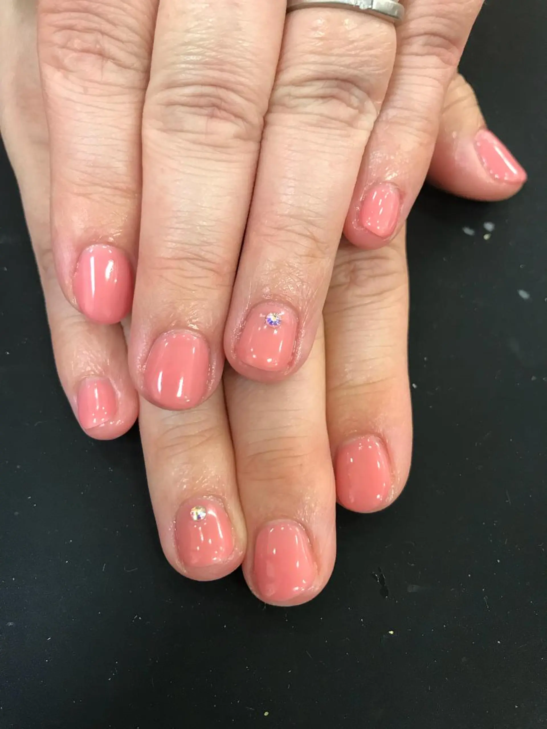 ネイル ハンドネイル みんなの店所属・仲谷 つかさのエステ・リラクイメージ