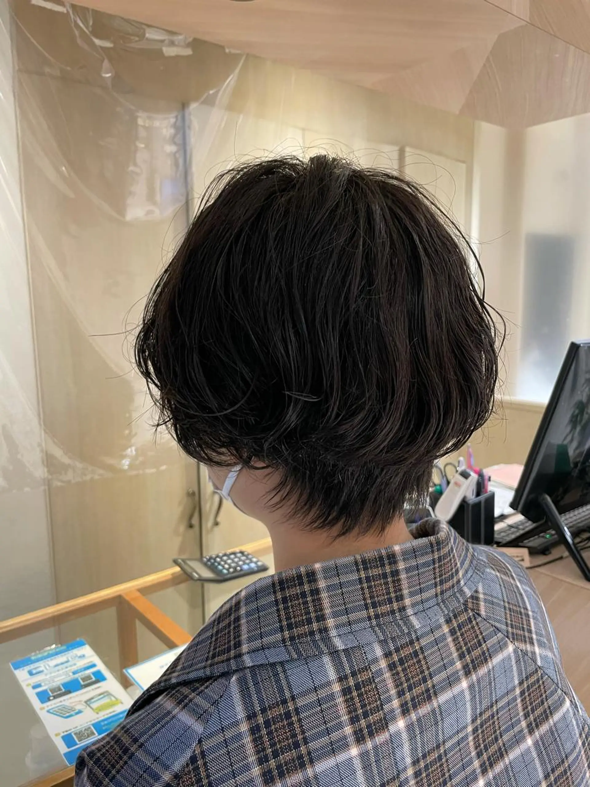 ショート パーマ 大石 陽菜のヘアスタイル