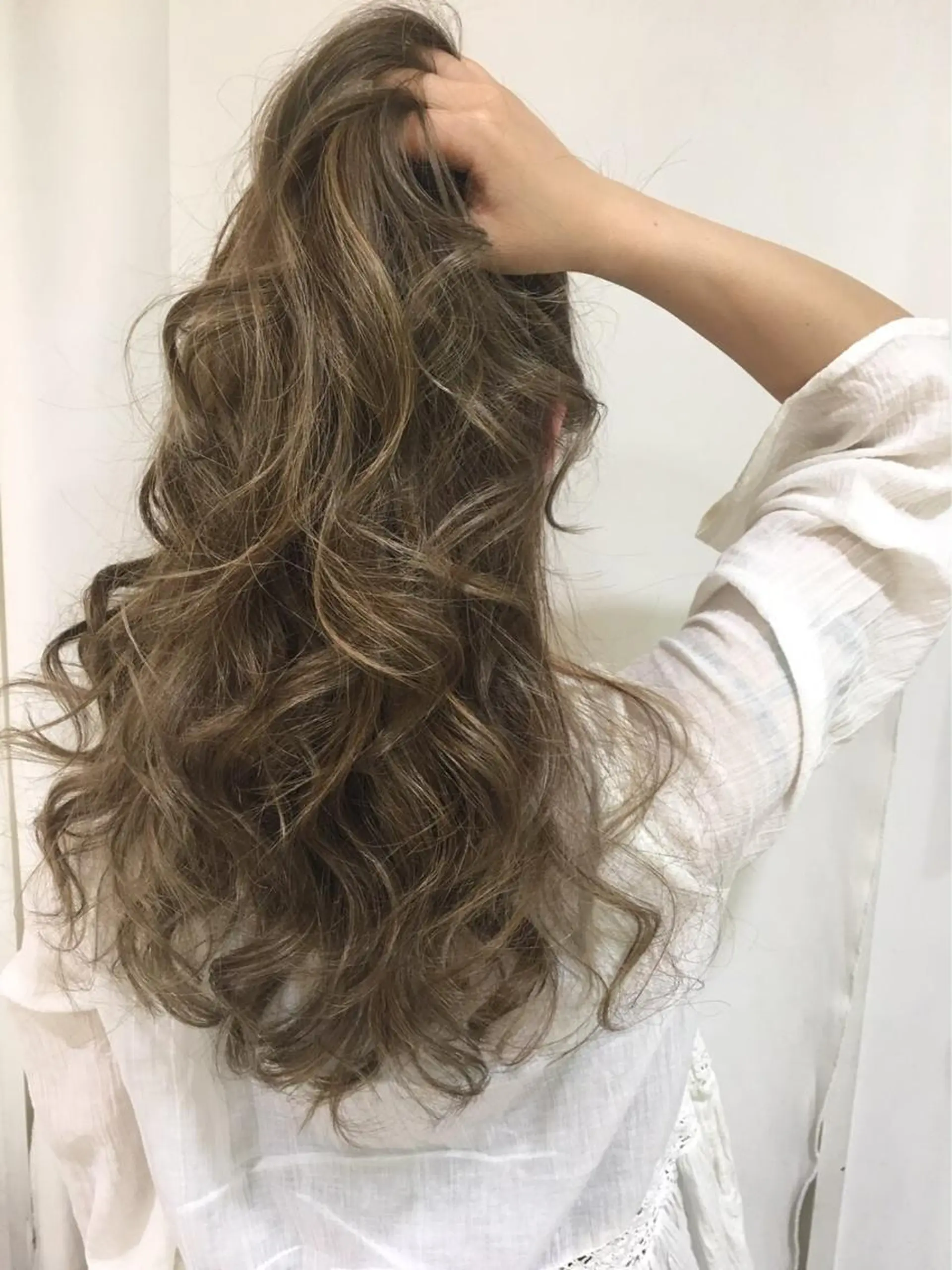 セミロング カラー グラデーションカラー ハイライトカラー 外国人風カラー ハイライト きむえり/髪質改善 /セット/カラーのヘアスタイル