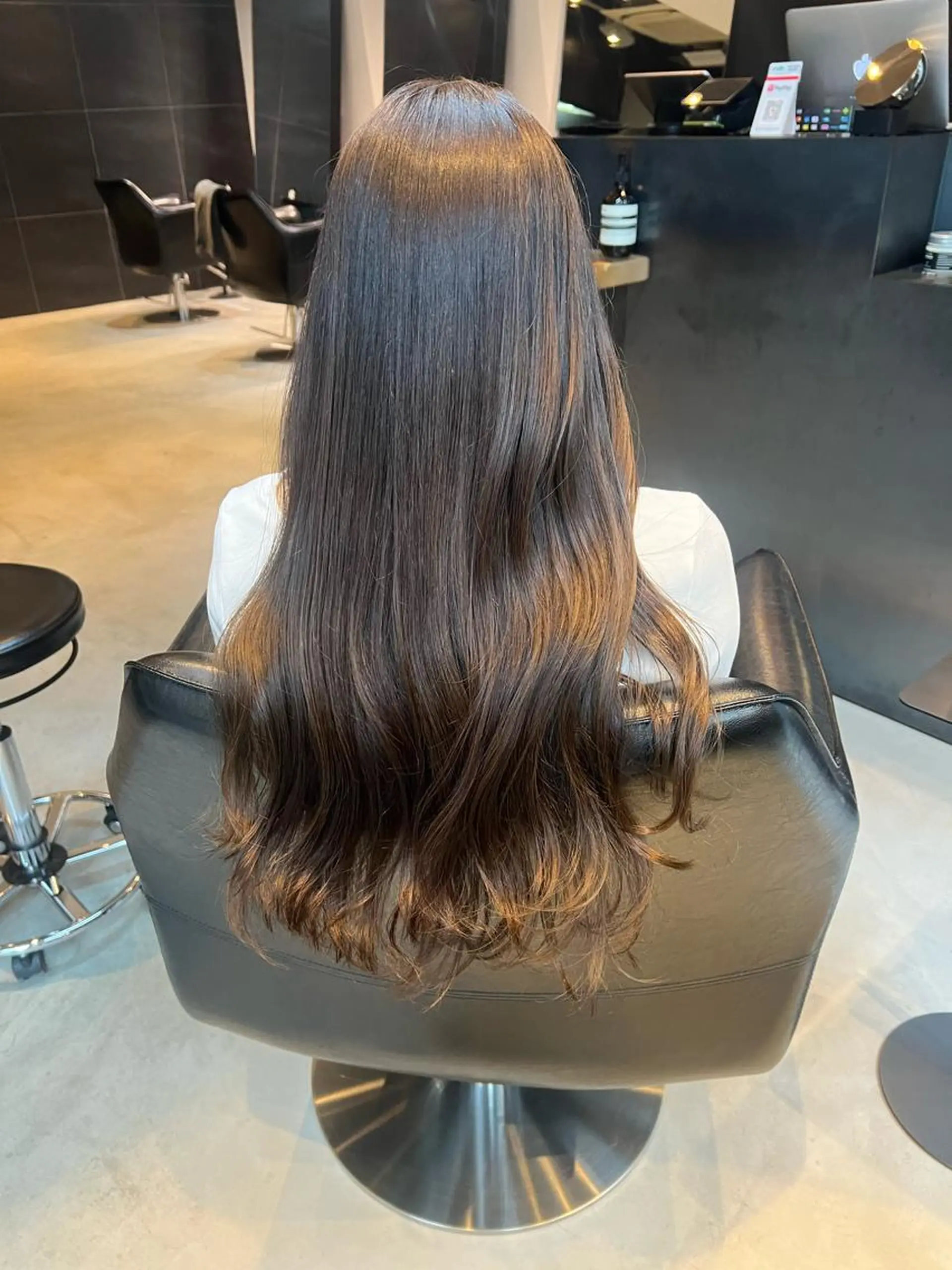 ロング カラー グレージュ トレンドと似合わせ/ マンツーマン/西上楓のヘアスタイル