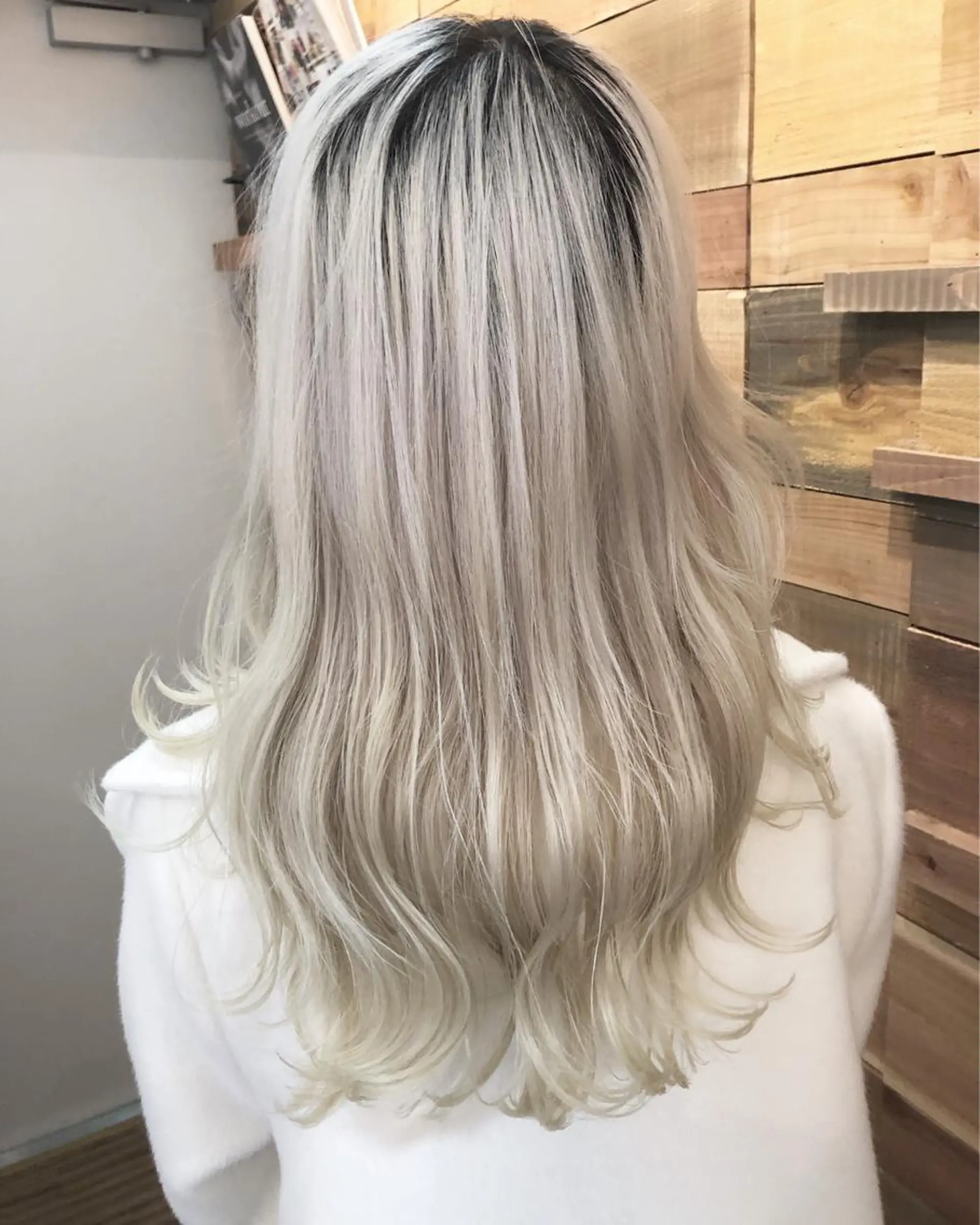 セミロング カラー ヘアアレンジ 遠藤 拓馬のヘアスタイル