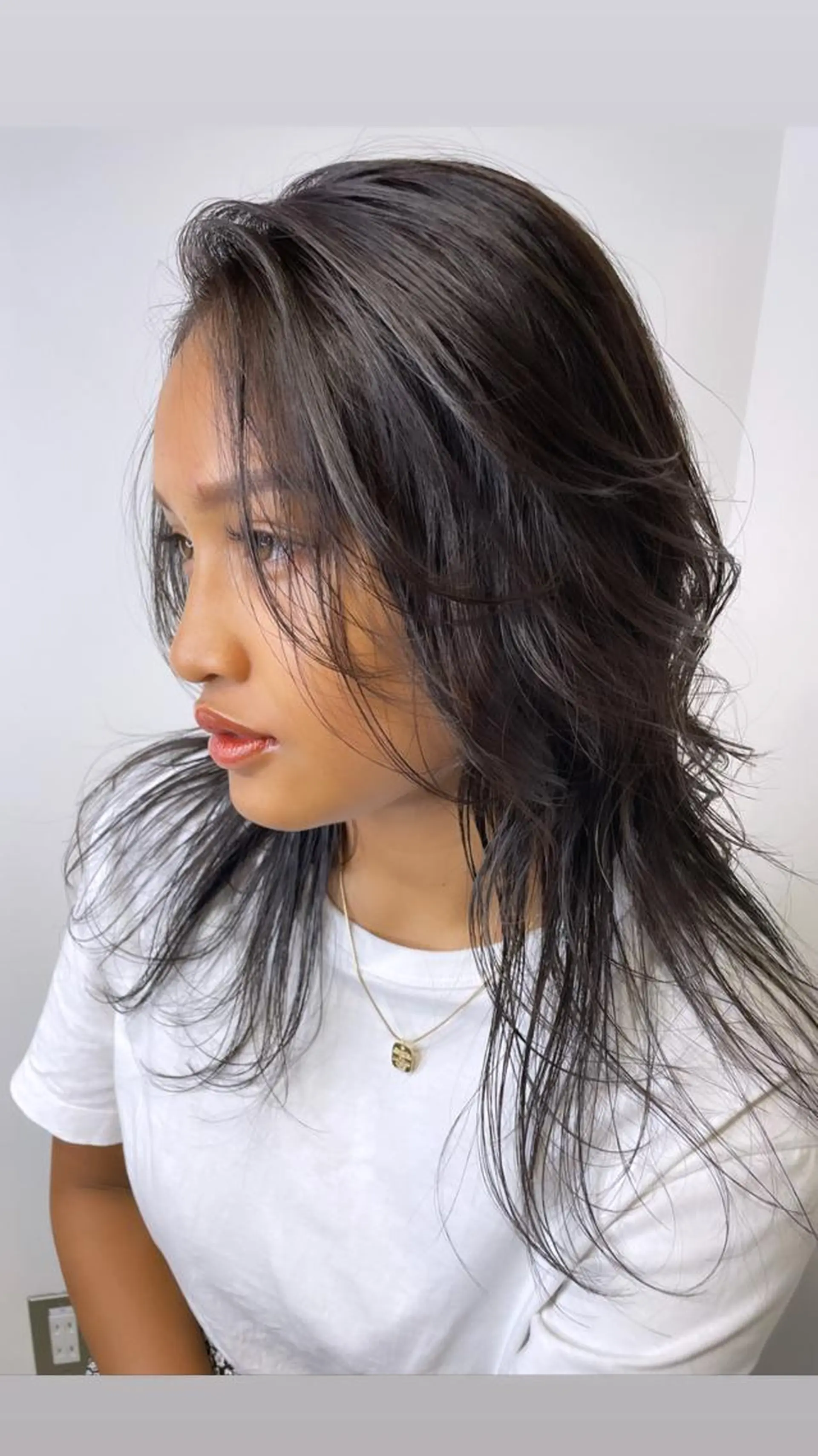 セミロング アッシュ BoomBOX所属・HIBIKI/原宿 ハッシュカット🪄のヘアスタイル