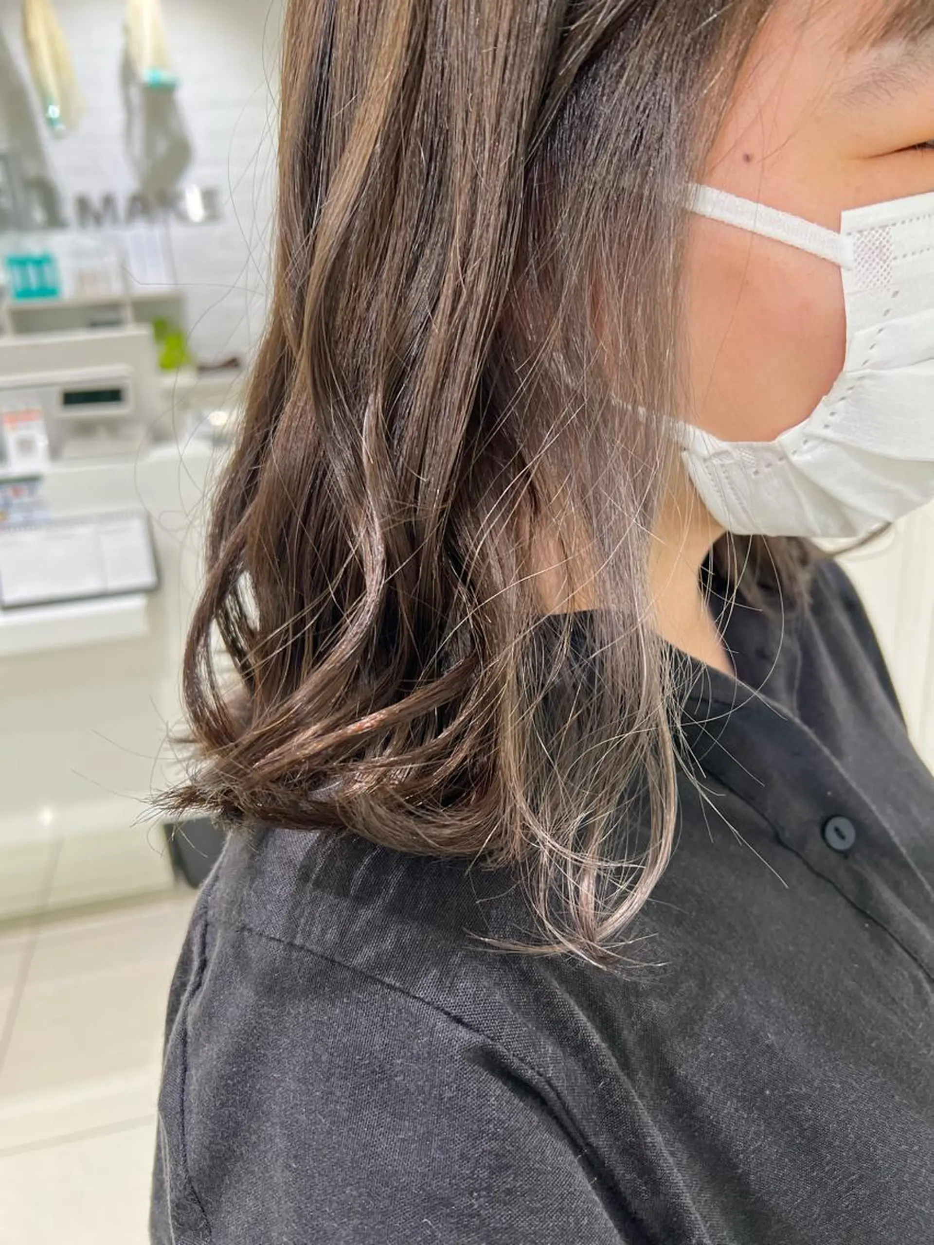 ミディアム カラー ブリーチ 透明感カラー グレージュ ヘアカラー トリートメント 【暖色カラー特化】 中山由梨のヘアスタイル