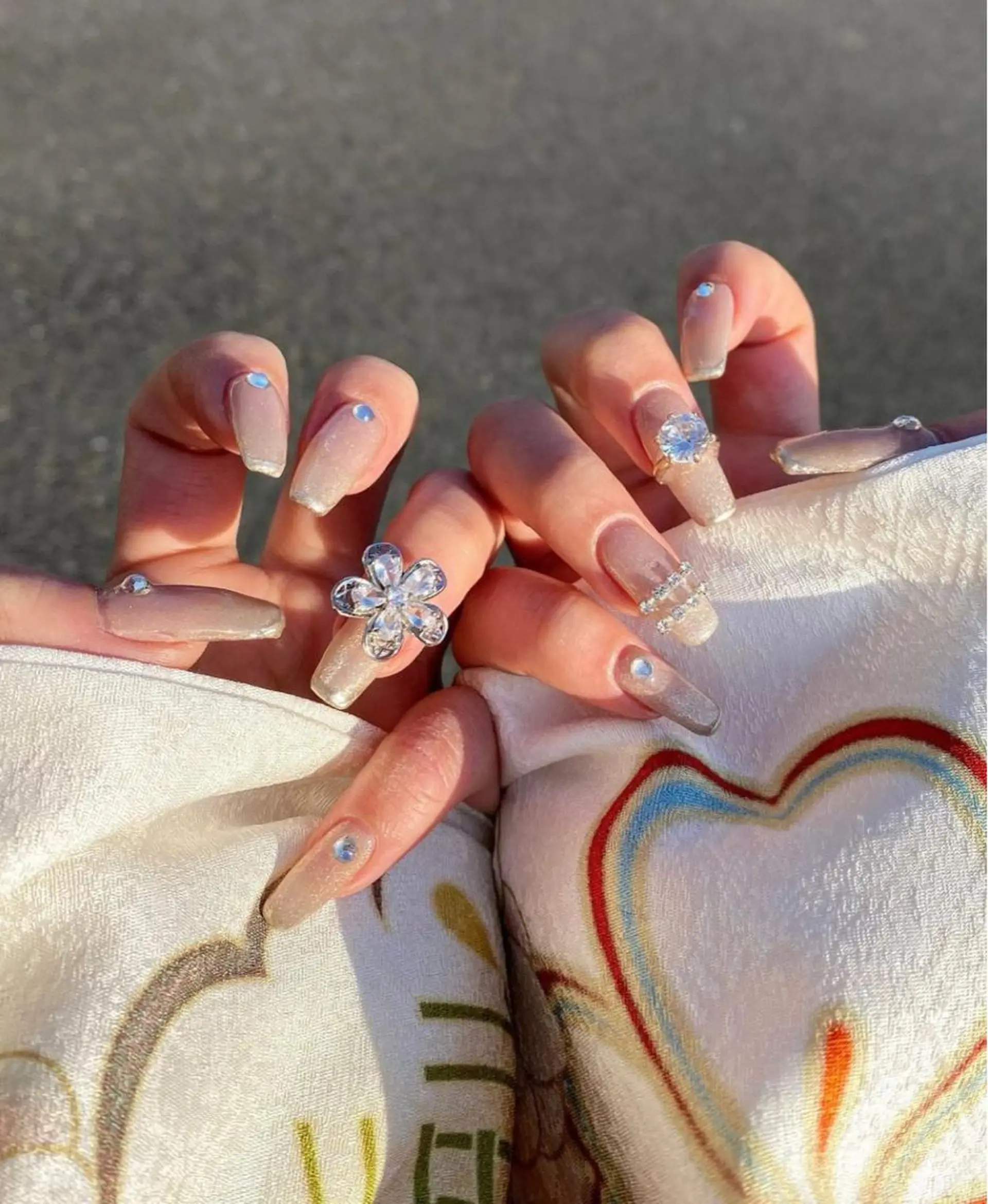 ネイル 成人式 マグネットネイル はるひな ねいるのネイルデザイン