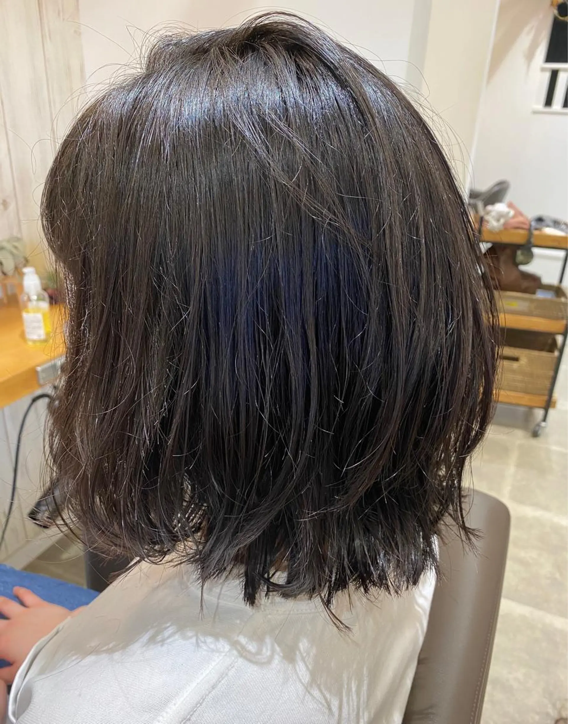 ミディアム ボブ 井上 舞のヘアスタイル