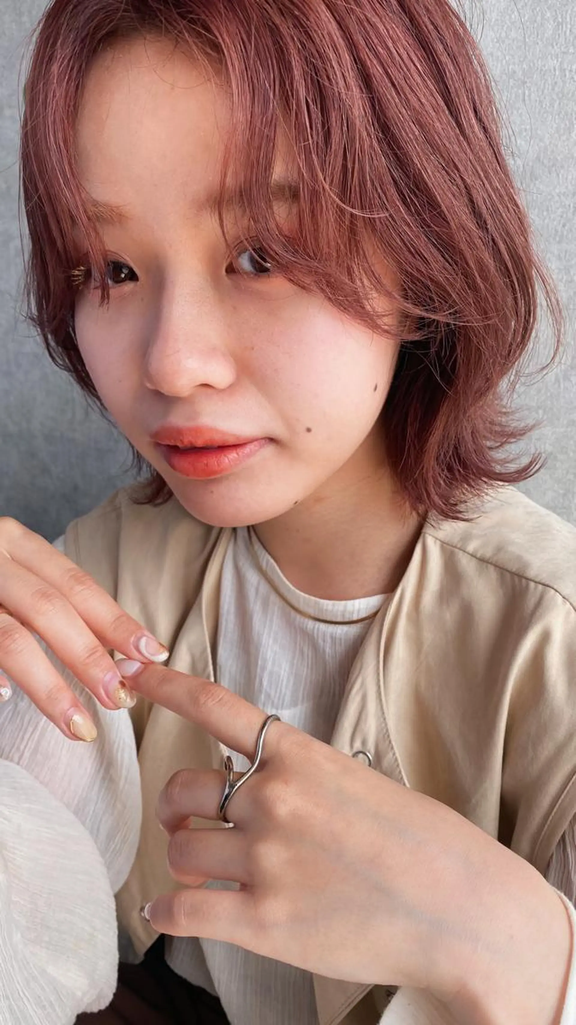 ミディアム くびれヘア 顔周りカット 中尾 未来/艶カラー /カットモデルのヘアスタイル