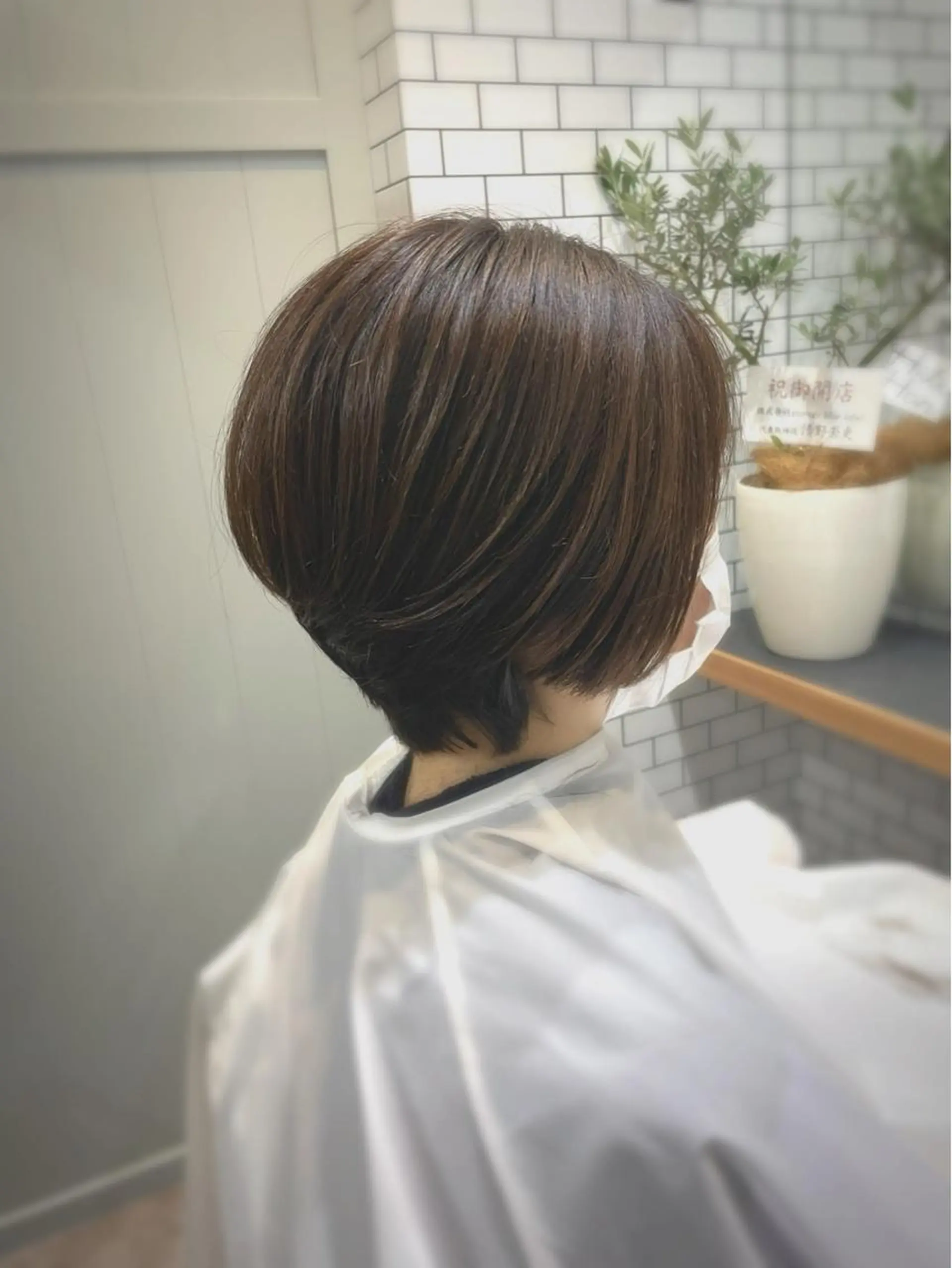 ショート ボブ ハイライト 髪質改善 韓国風ヘア レイヤーカット ✨ハイトーン✨ダブル カラー✨シバサキのヘアスタイル