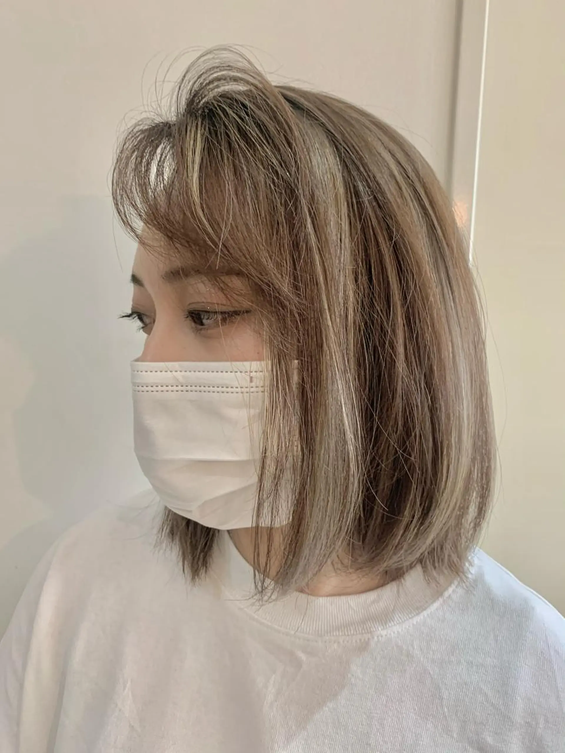 ミディアム カラー ハイライトカラー ハイライト 桃果 momokaのヘアスタイル