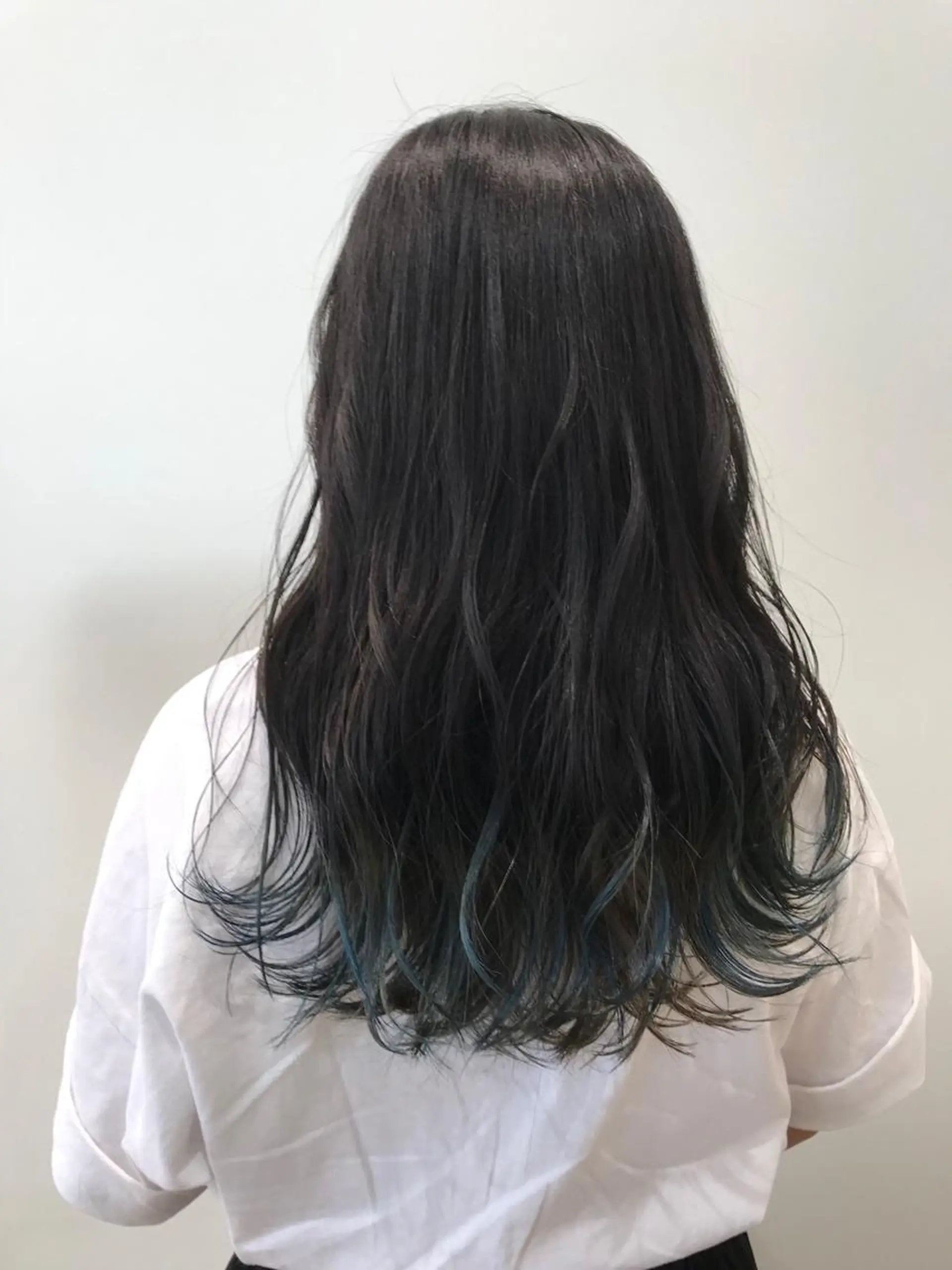 ロング "オクムラ タクヤ"のヘアスタイル