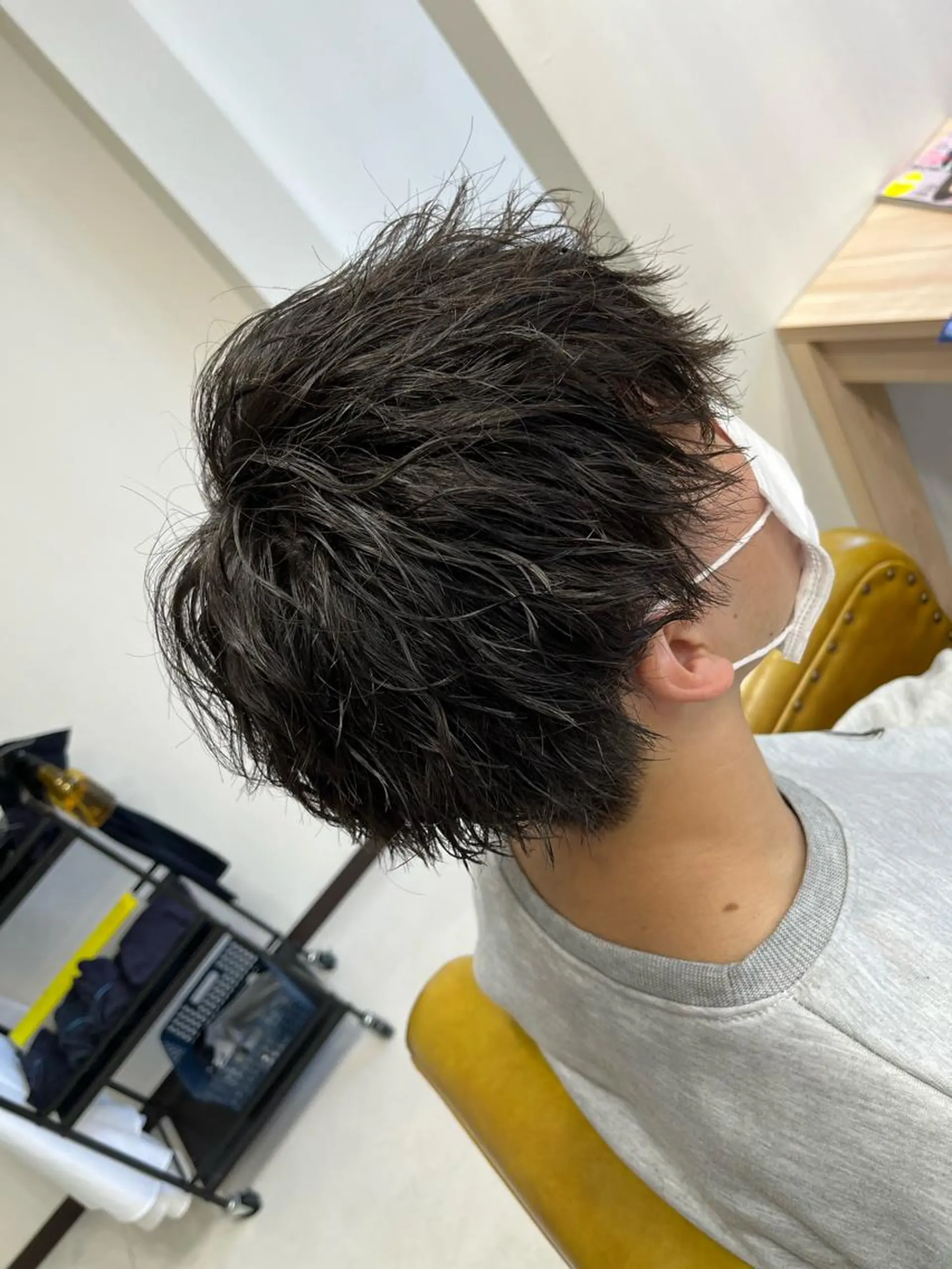 パーマ メンズ 峯 渉人のヘアスタイル