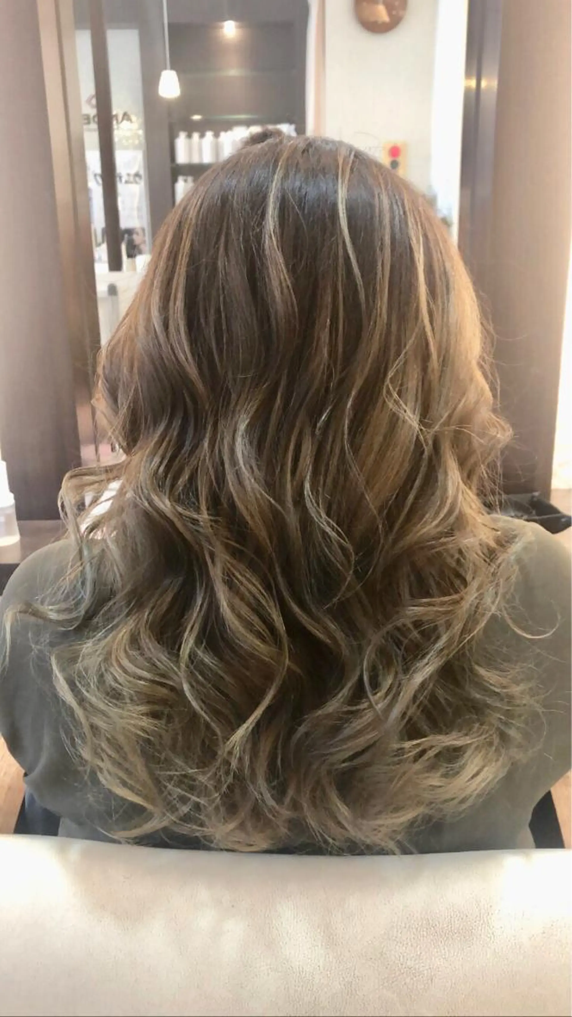 セミロング 🌙似合わせ🐈‍⬛ ケア✨又吉のヘアスタイル