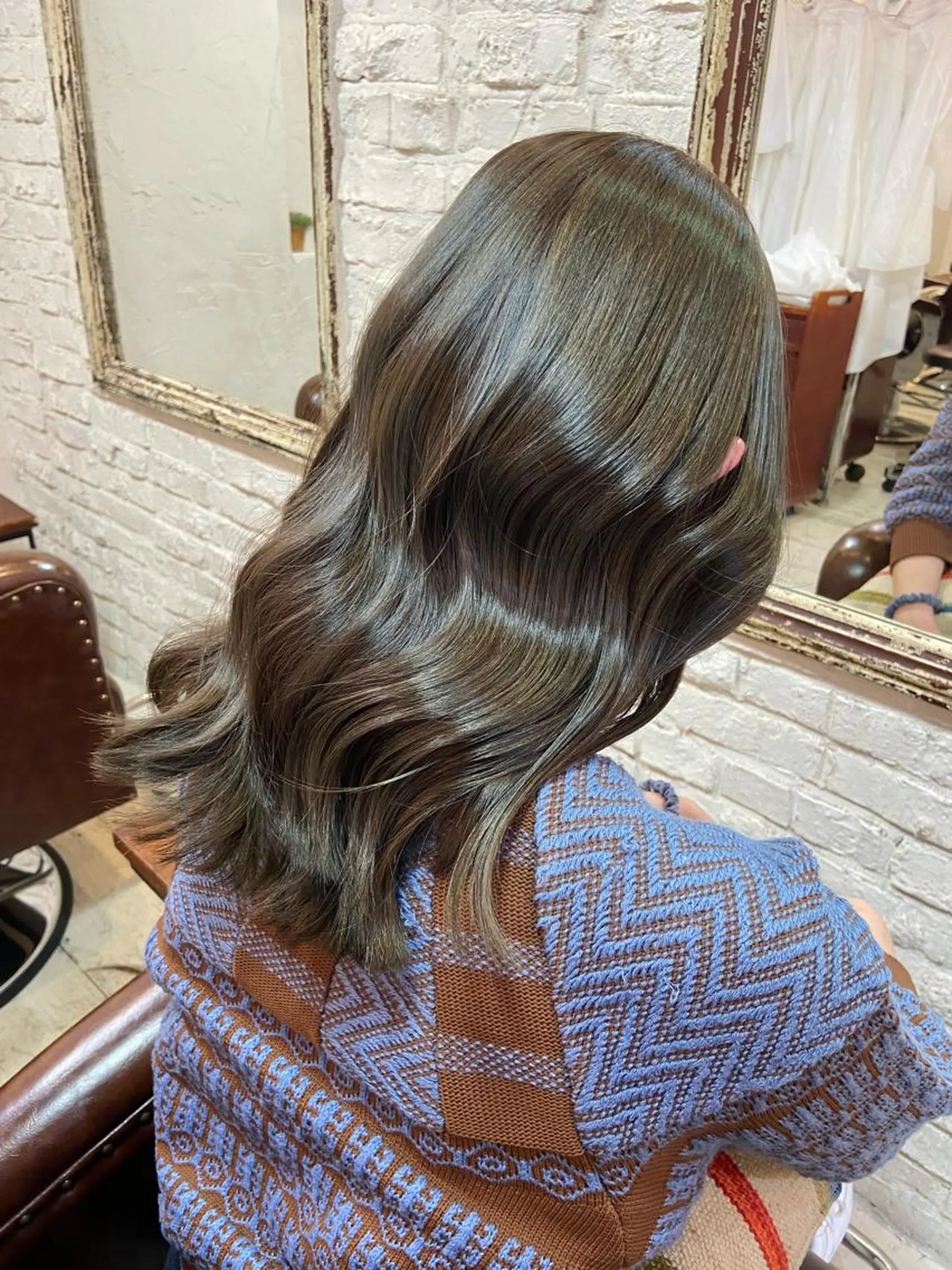 カラー ベージュカラー ケアカラー オリーブベージュ ダメージレス美容師 🌱水島侑理のヘアスタイル