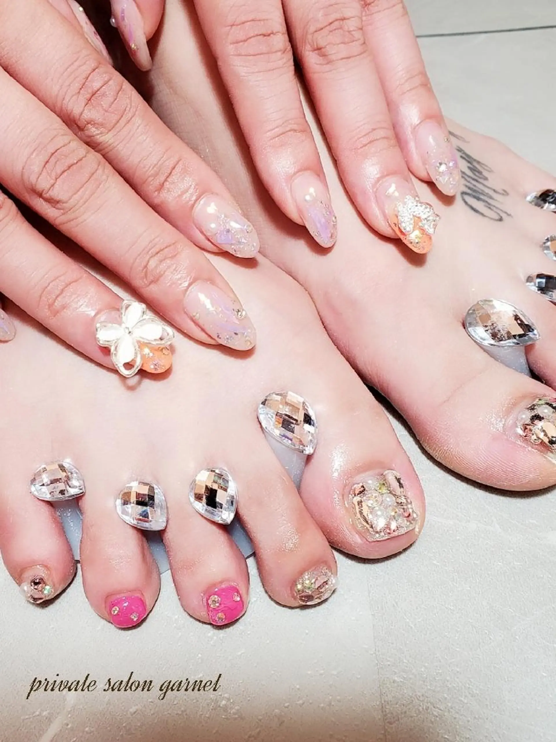 ネイル フットネイル ワンホンネイル Garnet nailのネイルデザイン