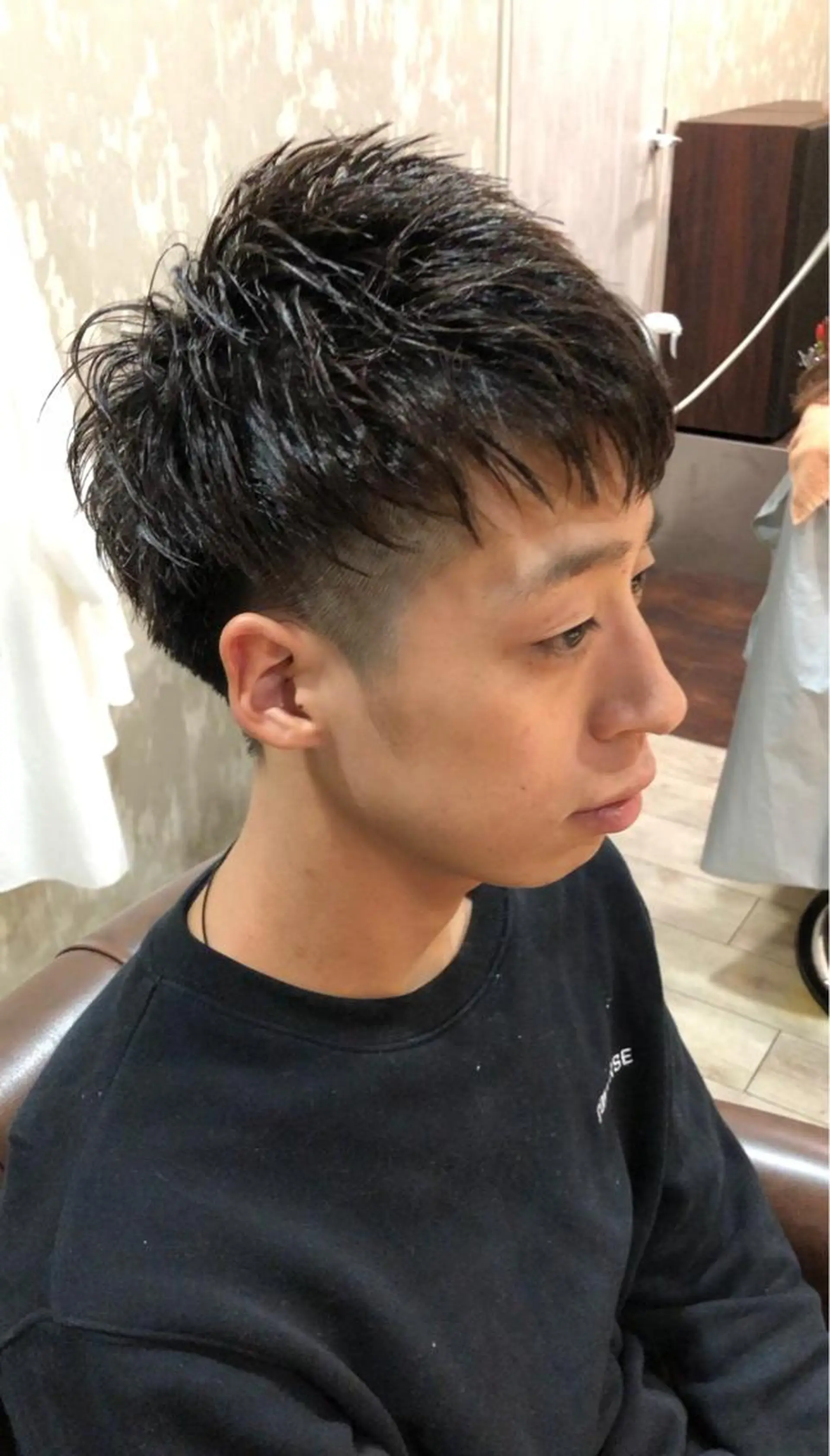 メンズ 西川 仁のヘアスタイル