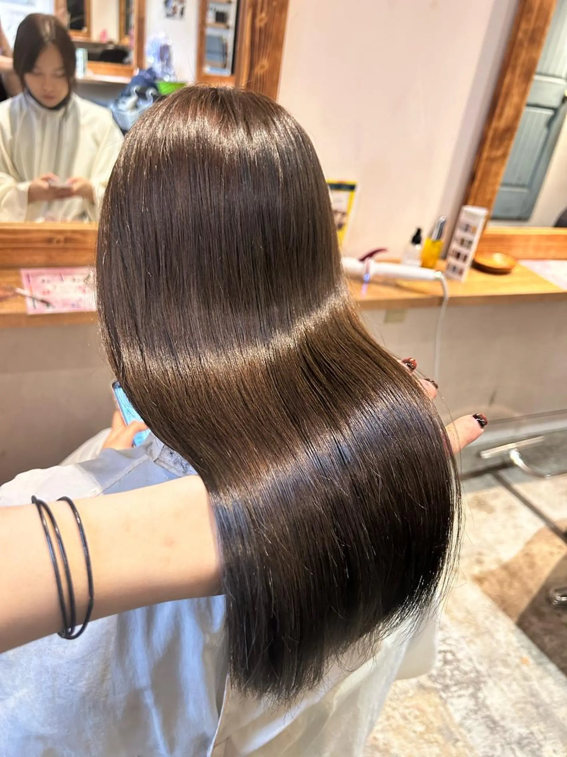 ロング カラー ブリーチ 透明感カラー ダークグレー ダークグレージュ グレージュ ヘアカラー トリートメント 店長✨️韓国ヘア✖️ 髪質改善カラー／純大のヘアスタイル