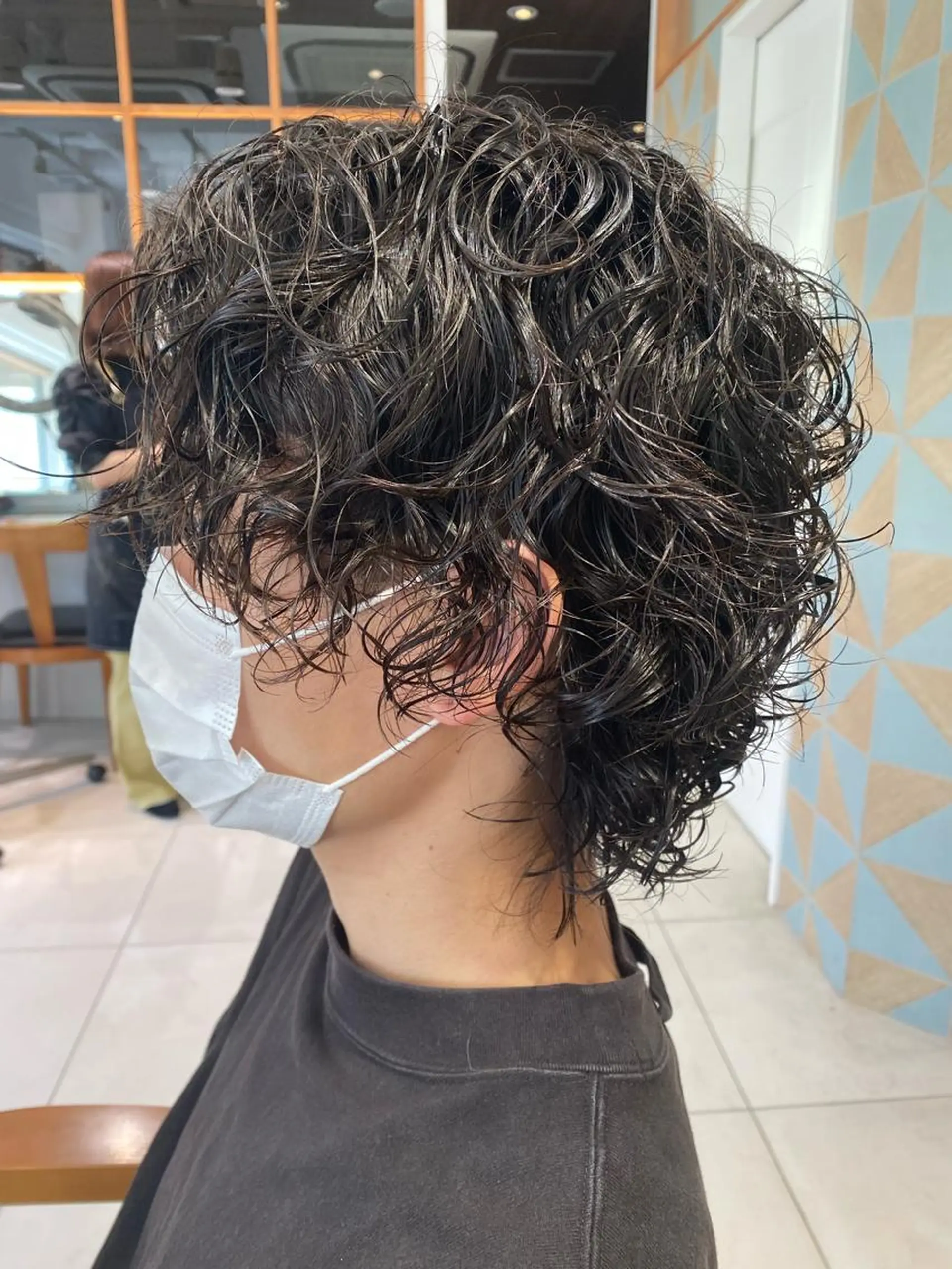 ショート カラー パーマ ヘアアレンジ メンズ カット パーマ メンズパーマの巨匠 鈴木純のヘアスタイル