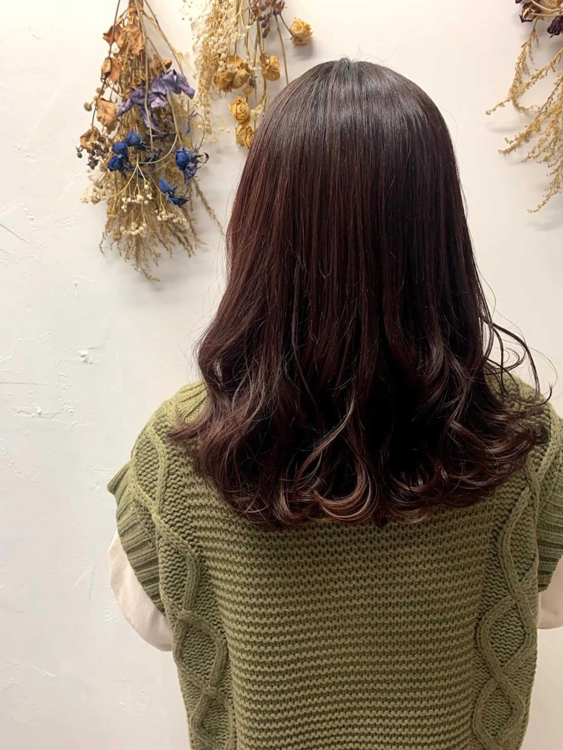 セミロング カラー ブリーチ ブラウンカラー ブリーチなしカラー ピンクカラー ピンクブラウン カット ヘアカラー トリートメント newi 京橋 【yuuki】のヘアスタイル