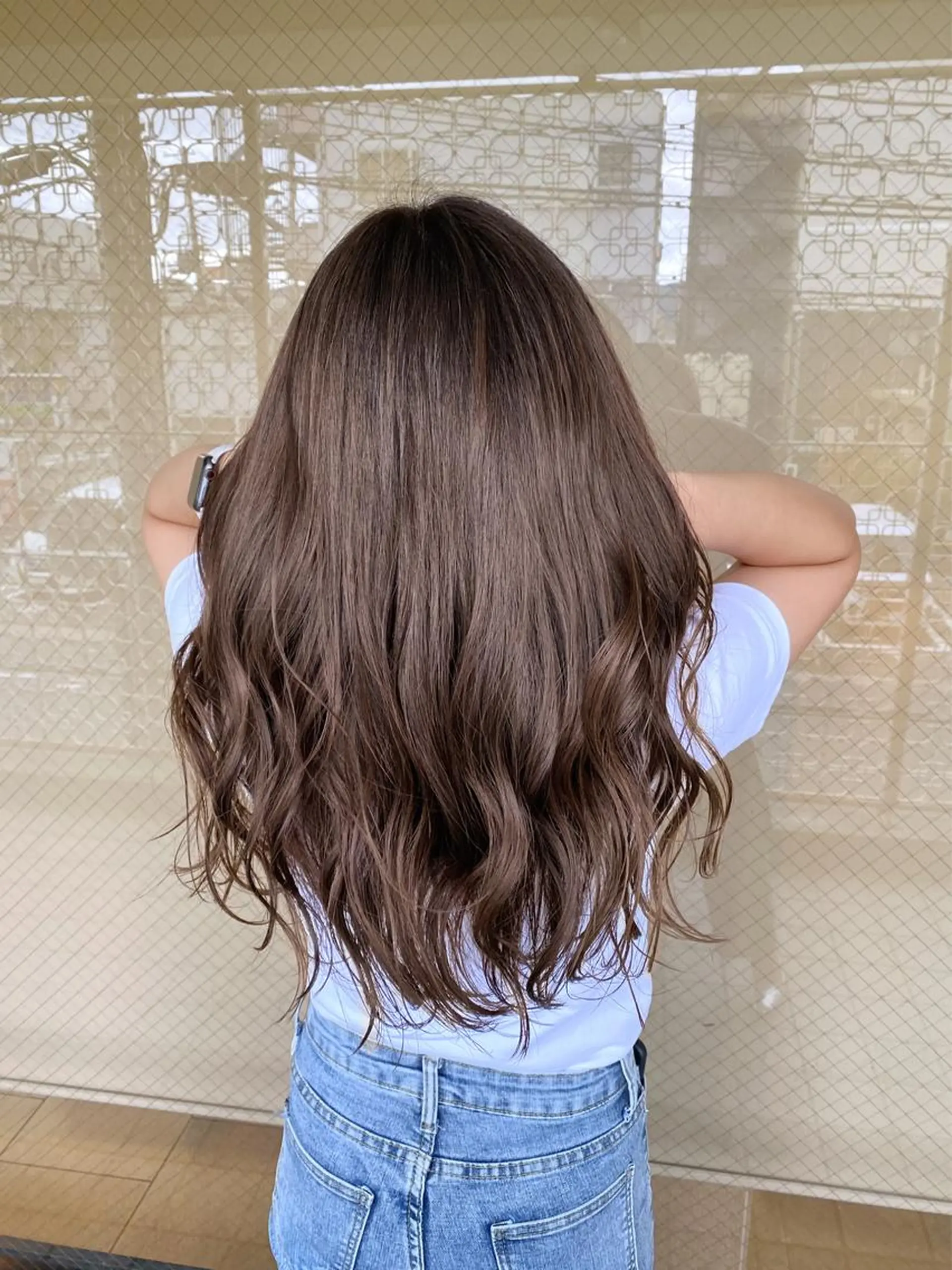 ロング カラー 進 詩織のヘアスタイル