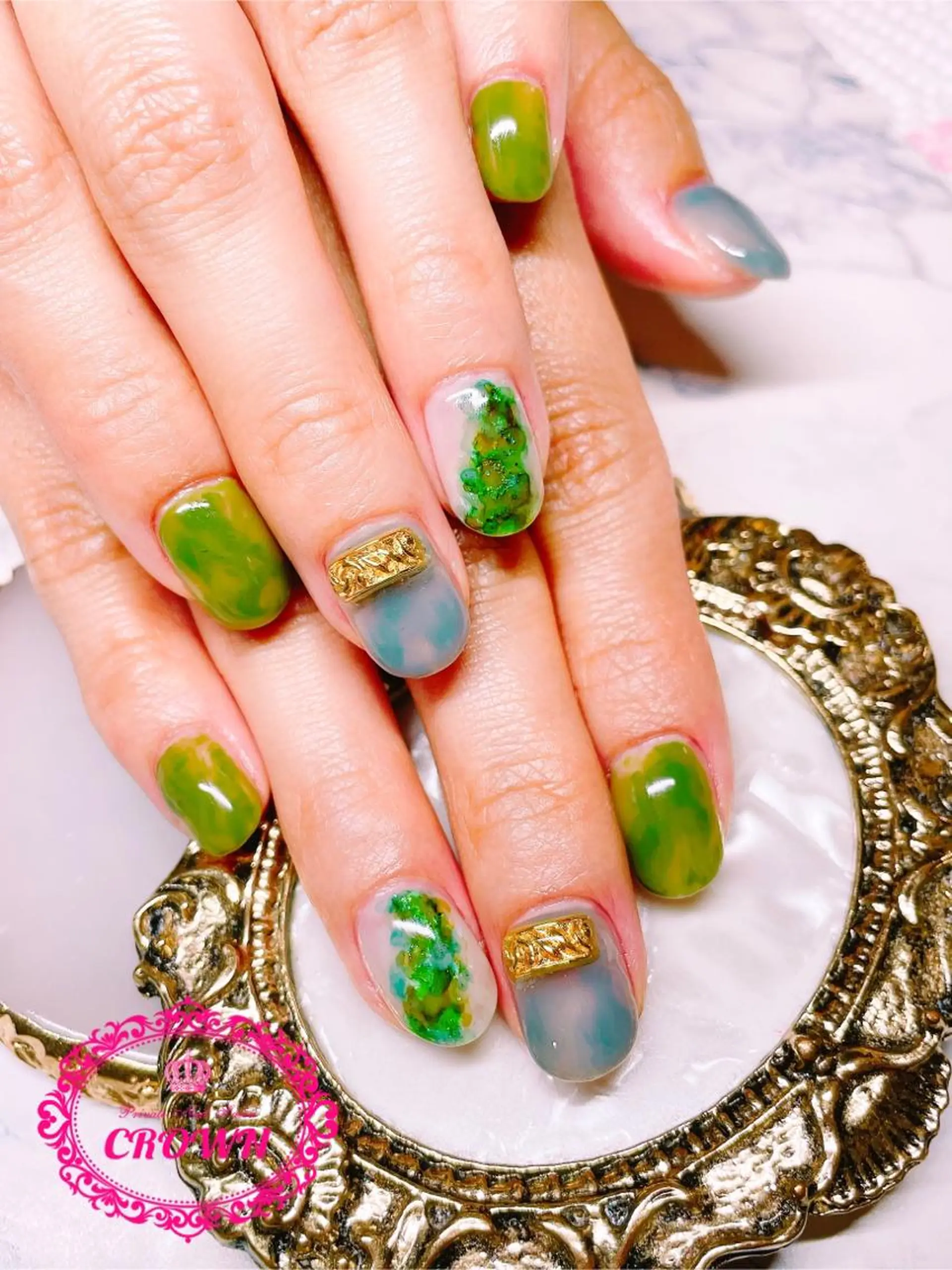 ネイル CROWN プライベートサロンのネイルデザイン