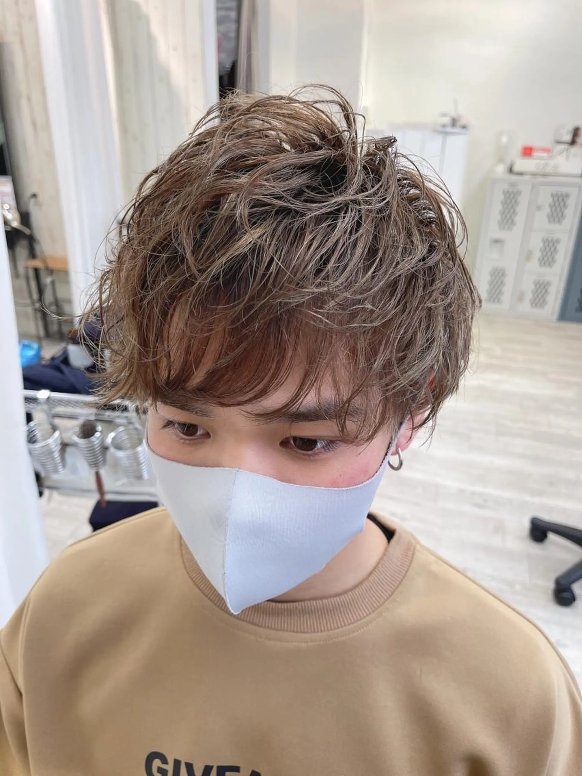 ショート カラー パーマ メンズ メンズブリーチ メンズハイライト メンズパーマ ブリーチ ハイライトカラー カット ヘアカラー トリートメント メンズ専門 Stylist吉川のヘアスタイル