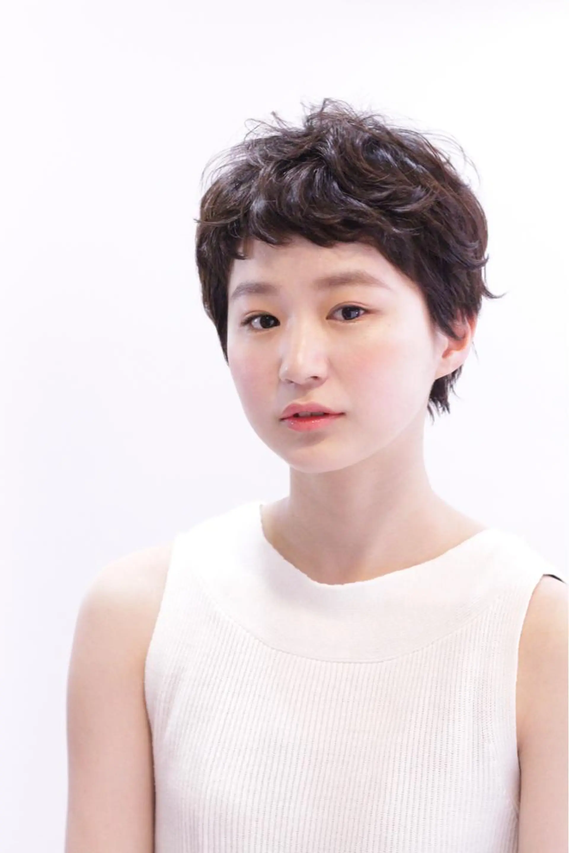 ショート カラー 韓国/髪質改善💘 櫻井かれんのヘアスタイル