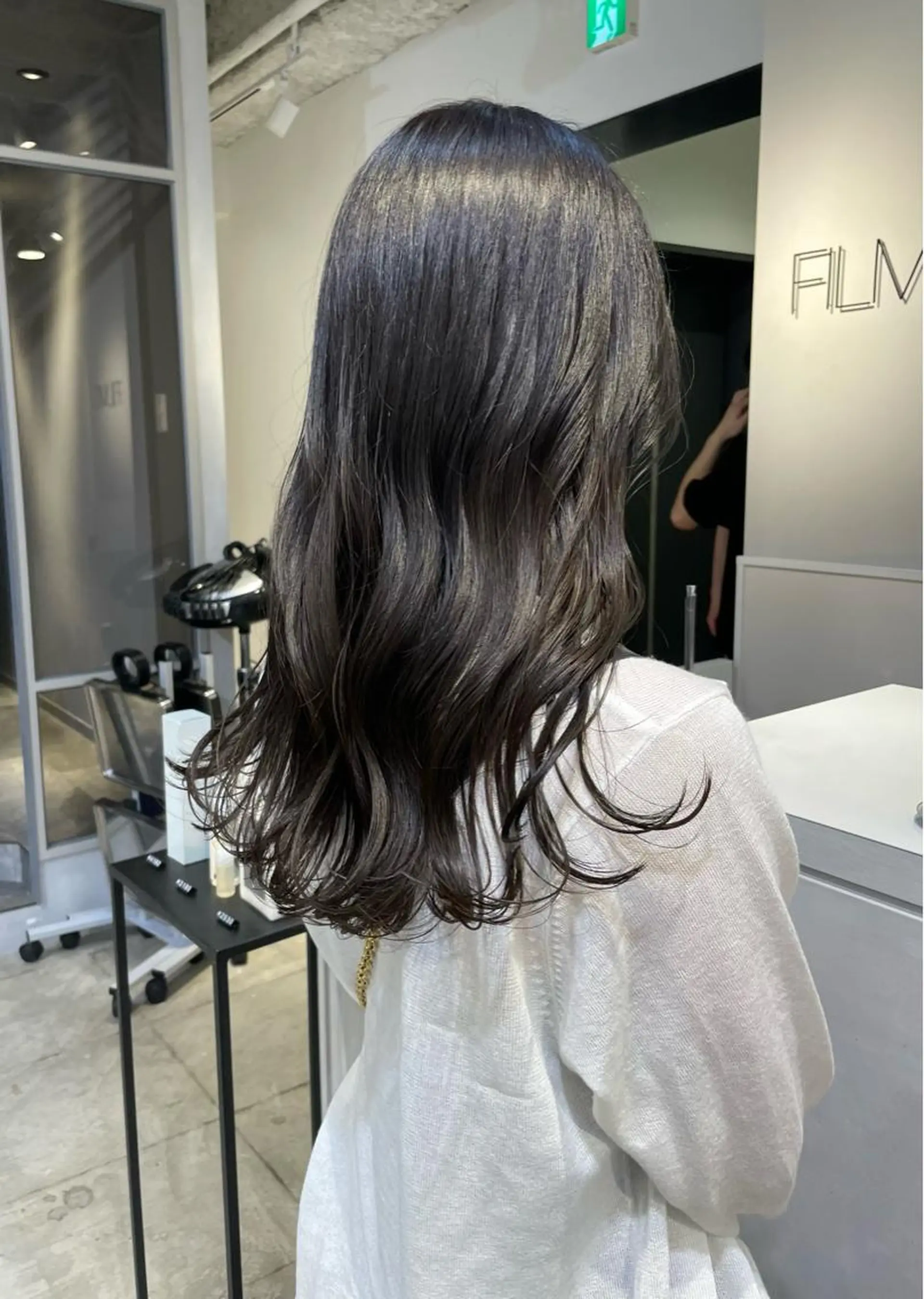 セミロング レイヤーカット 斉藤 瑞恵のヘアスタイル