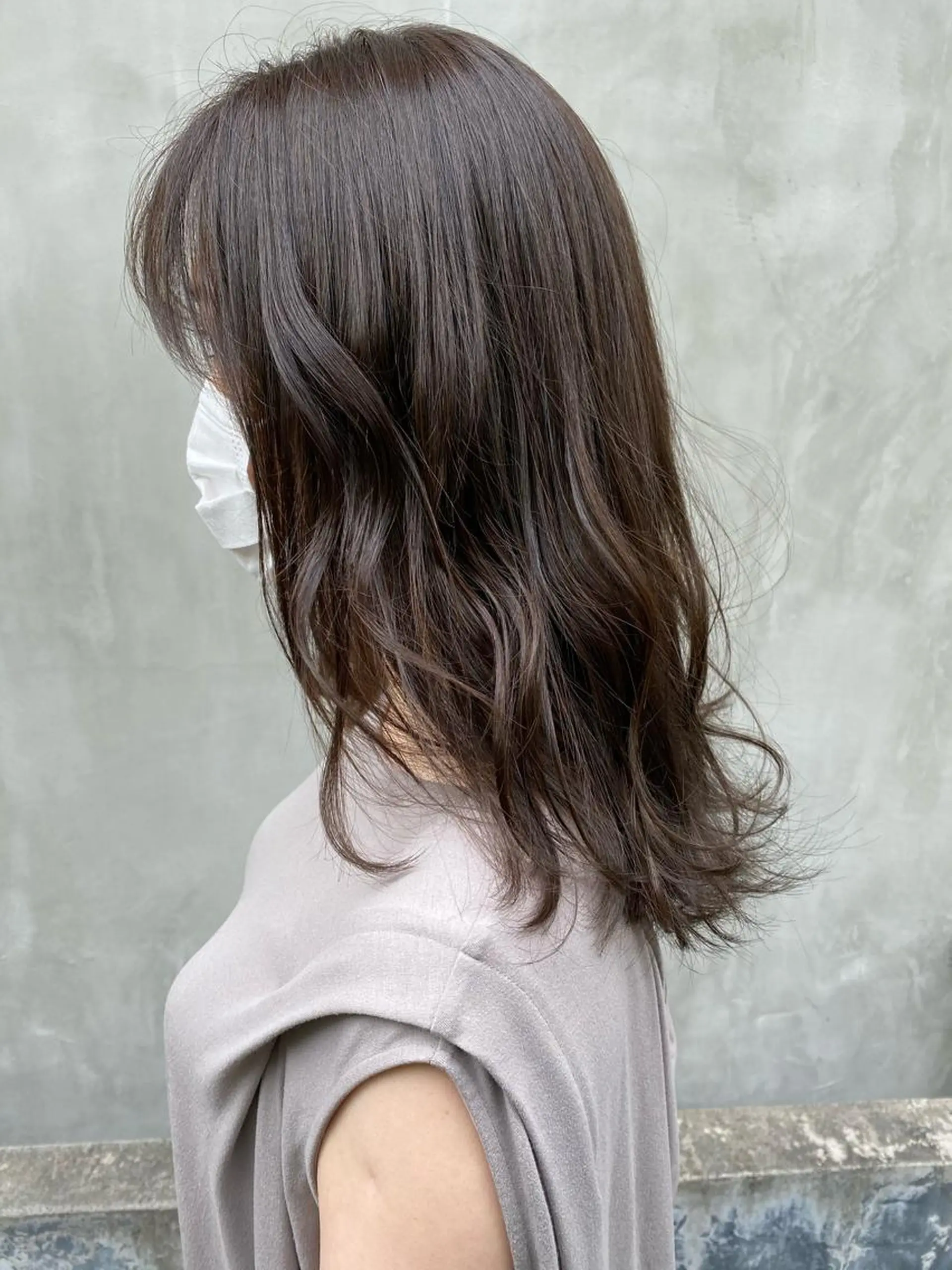 セミロング カラー パーマ ヘアアレンジ メンズ キッズ ネイル マツエク・マツパ 透明感カラー グレージュ レイヤーカット Uil所属・インナーカラー/ KANAのヘアスタイル