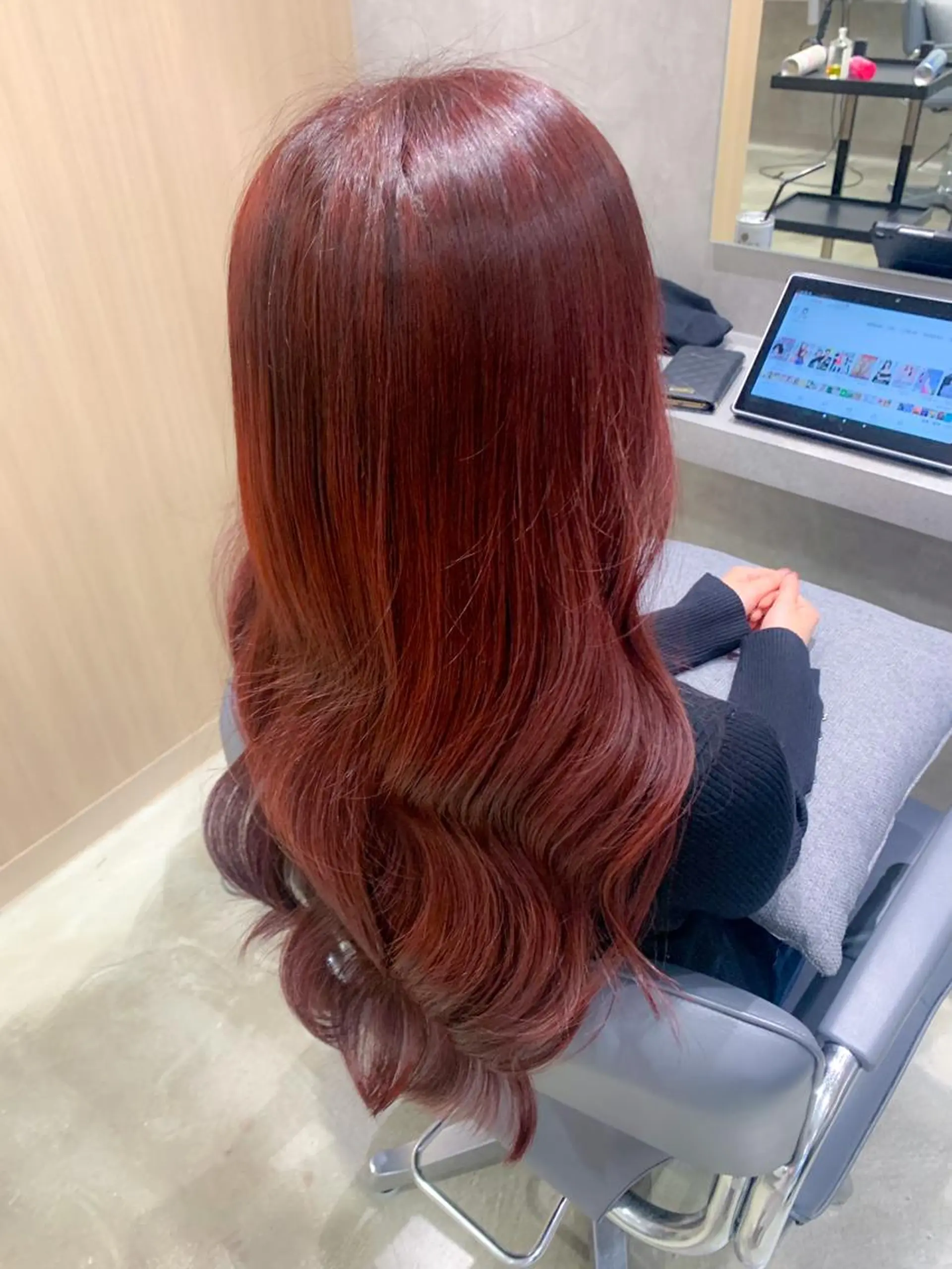 ロング カラー ヘアアレンジ レッドカラー ヘアカラー トリートメント 新宿♥ハッシュカット 中韓ヘア♥Unaのヘアスタイル